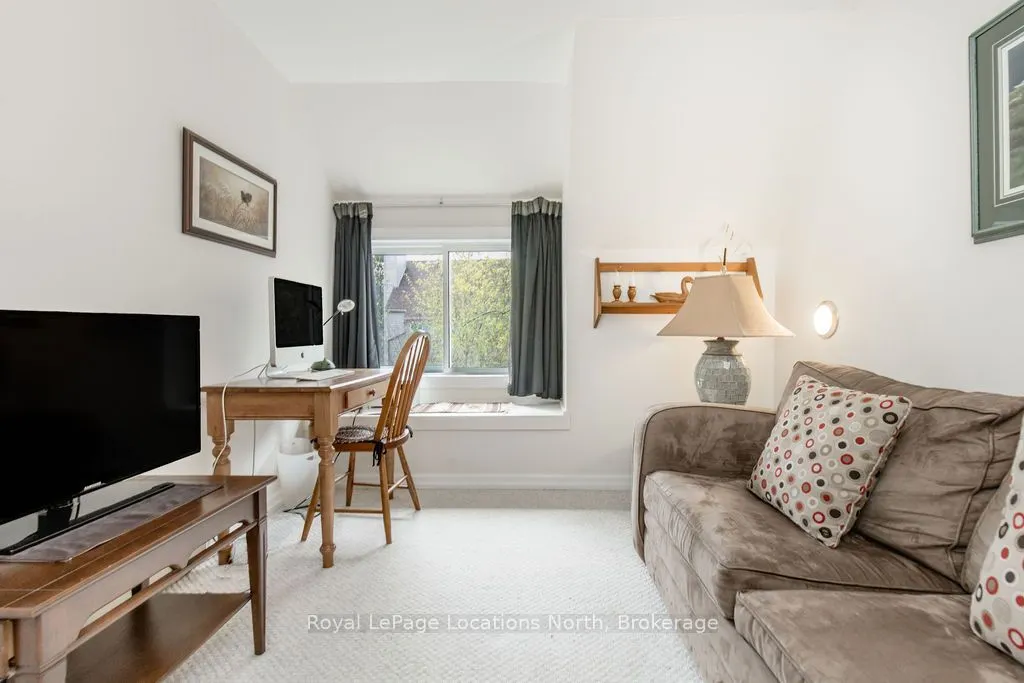 112 Escarpment Crescent #12