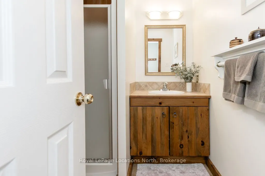 112 Escarpment Crescent #12