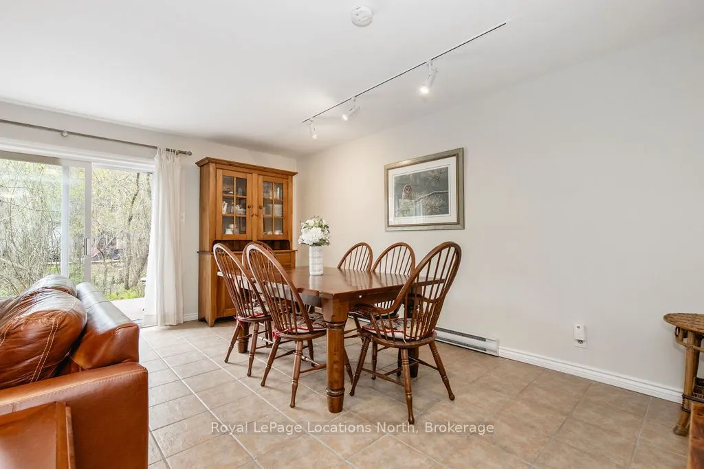 112 Escarpment Crescent #12