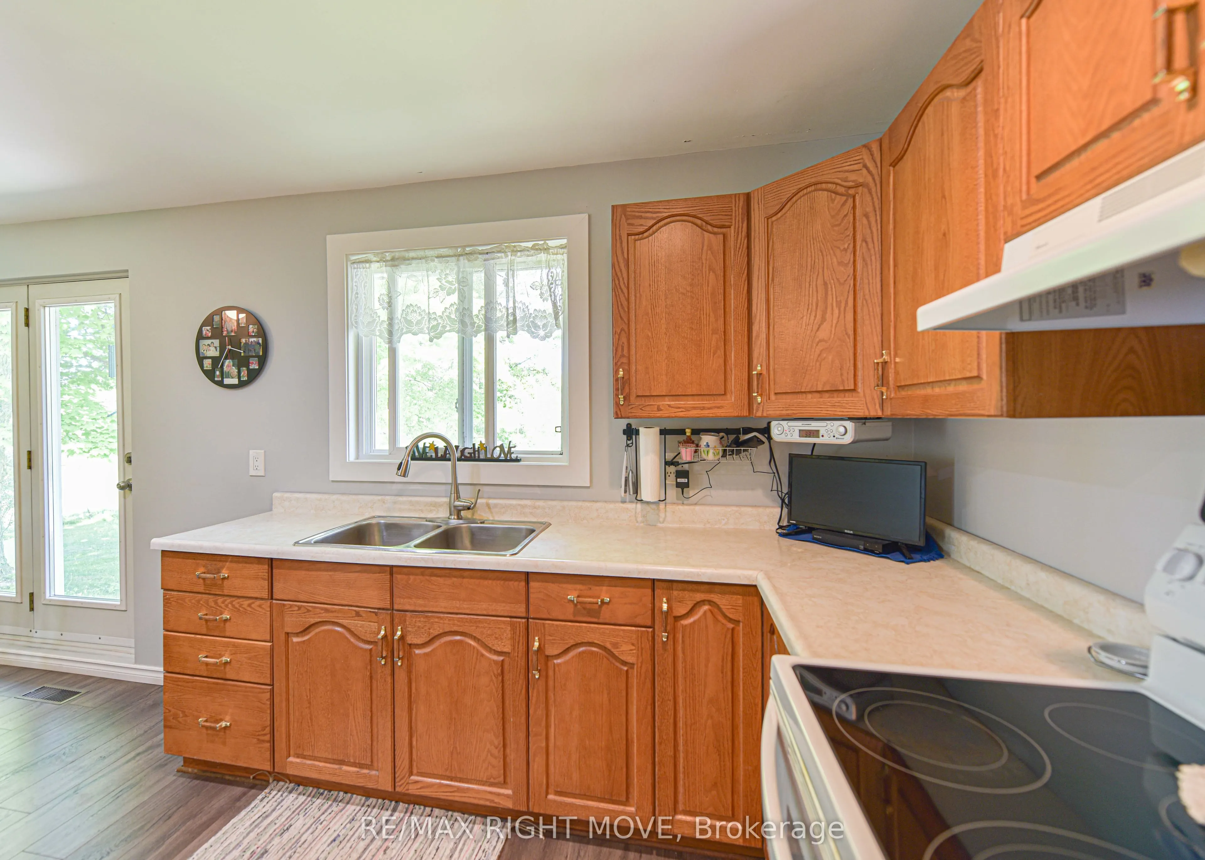 1579 Wainman Line