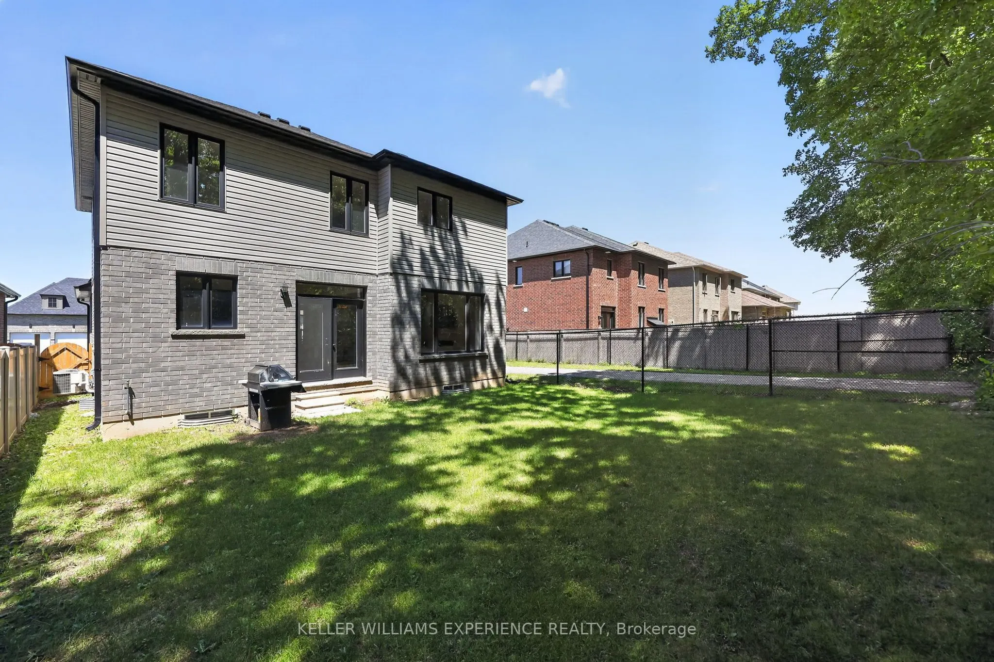 25 Atlantis Drive