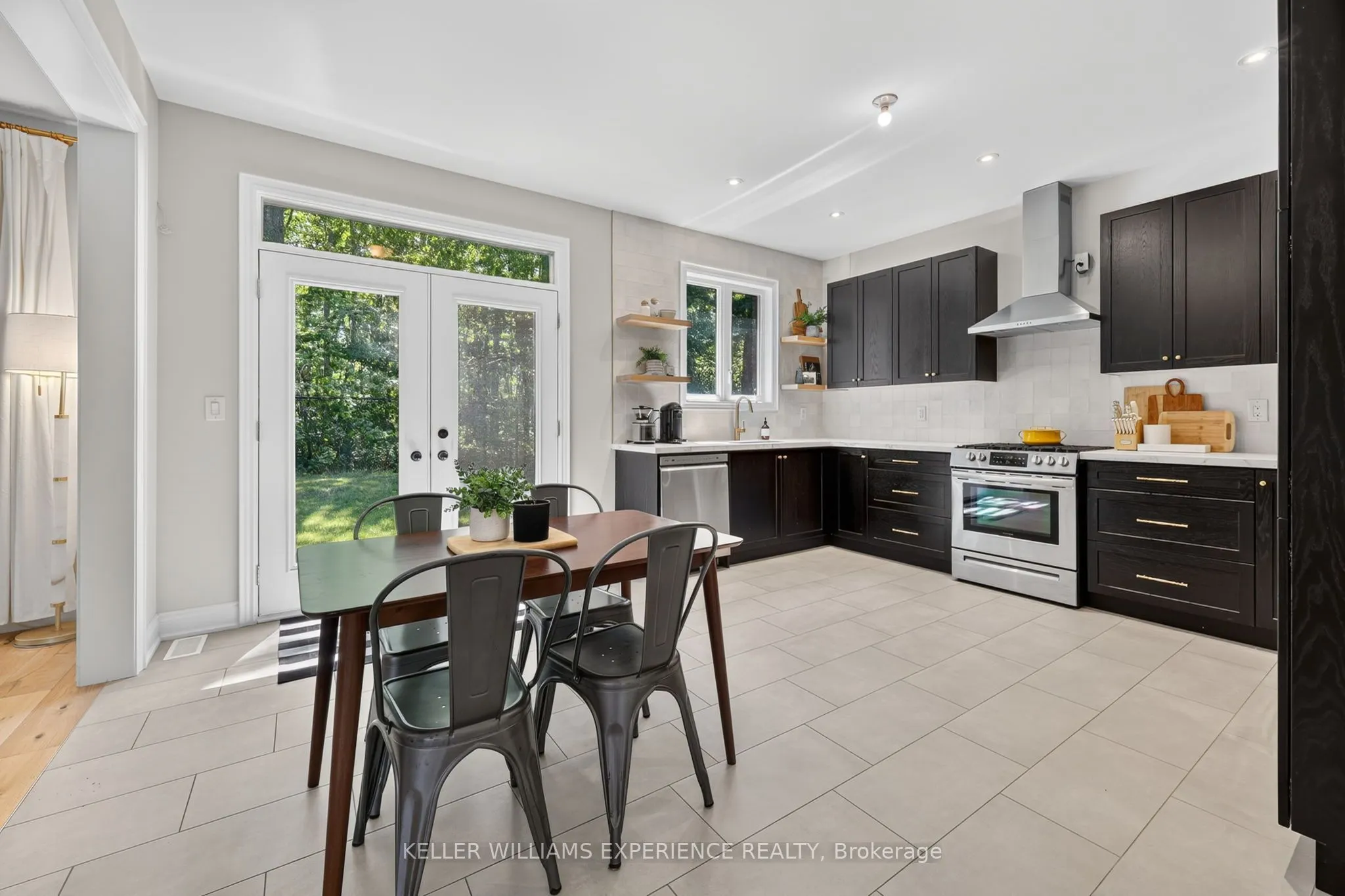25 Atlantis Drive