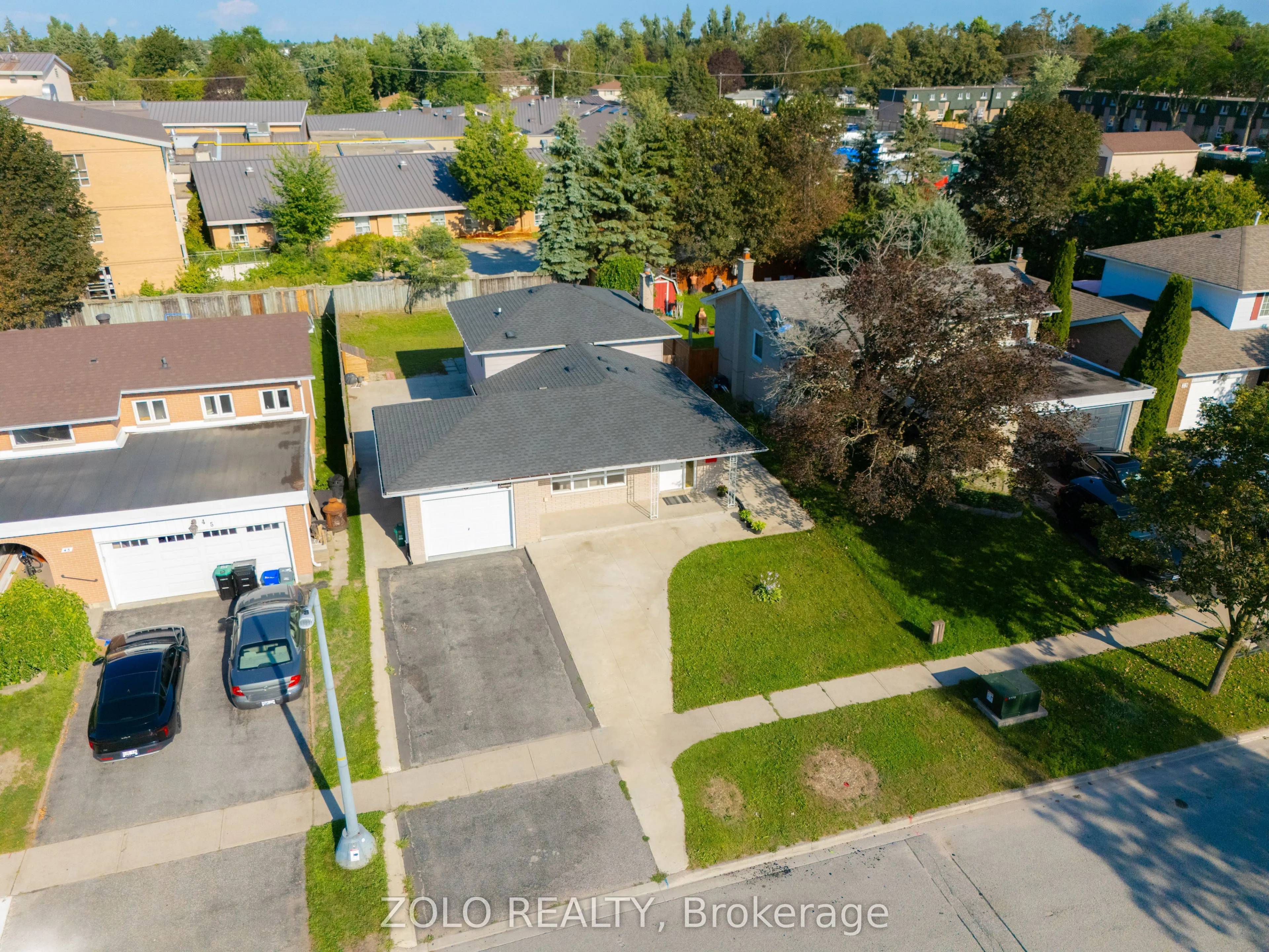 43 Davies Crescent