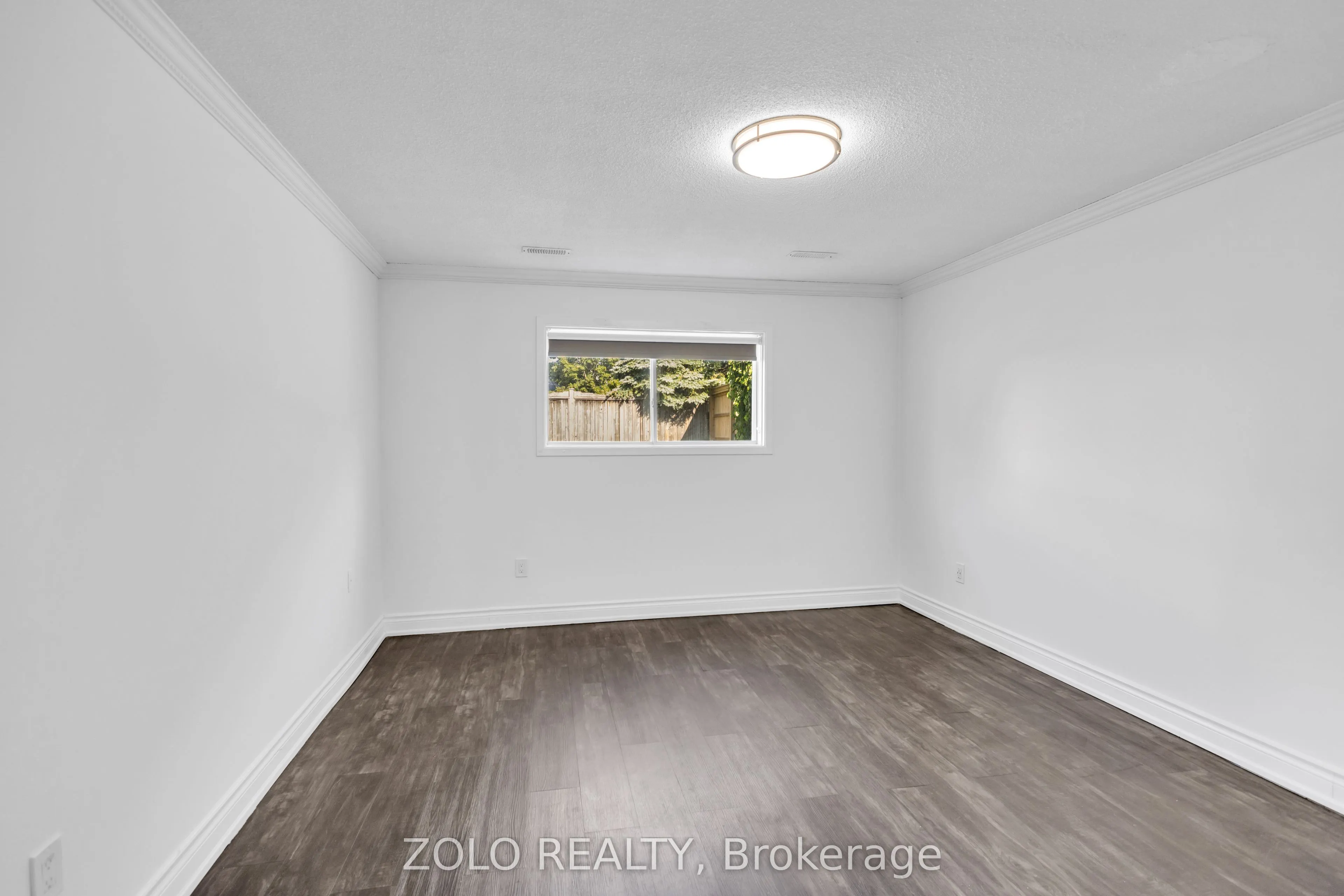 43 Davies Crescent