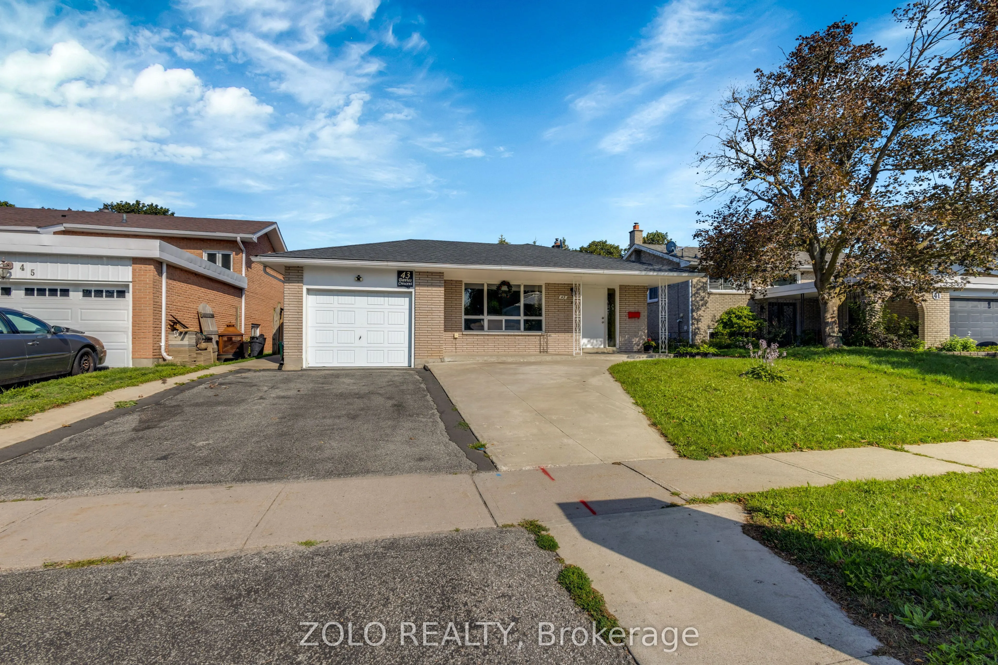 43 Davies Crescent
