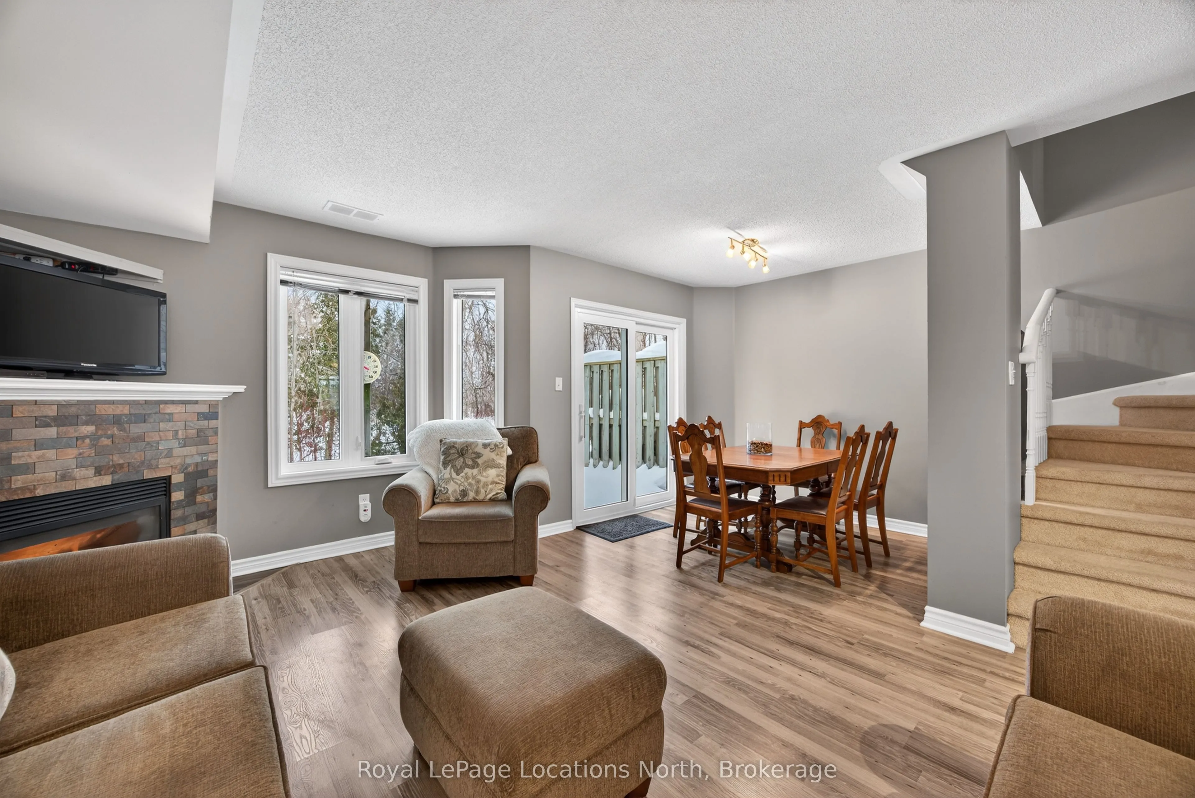 43 SUNDIAL Court #22