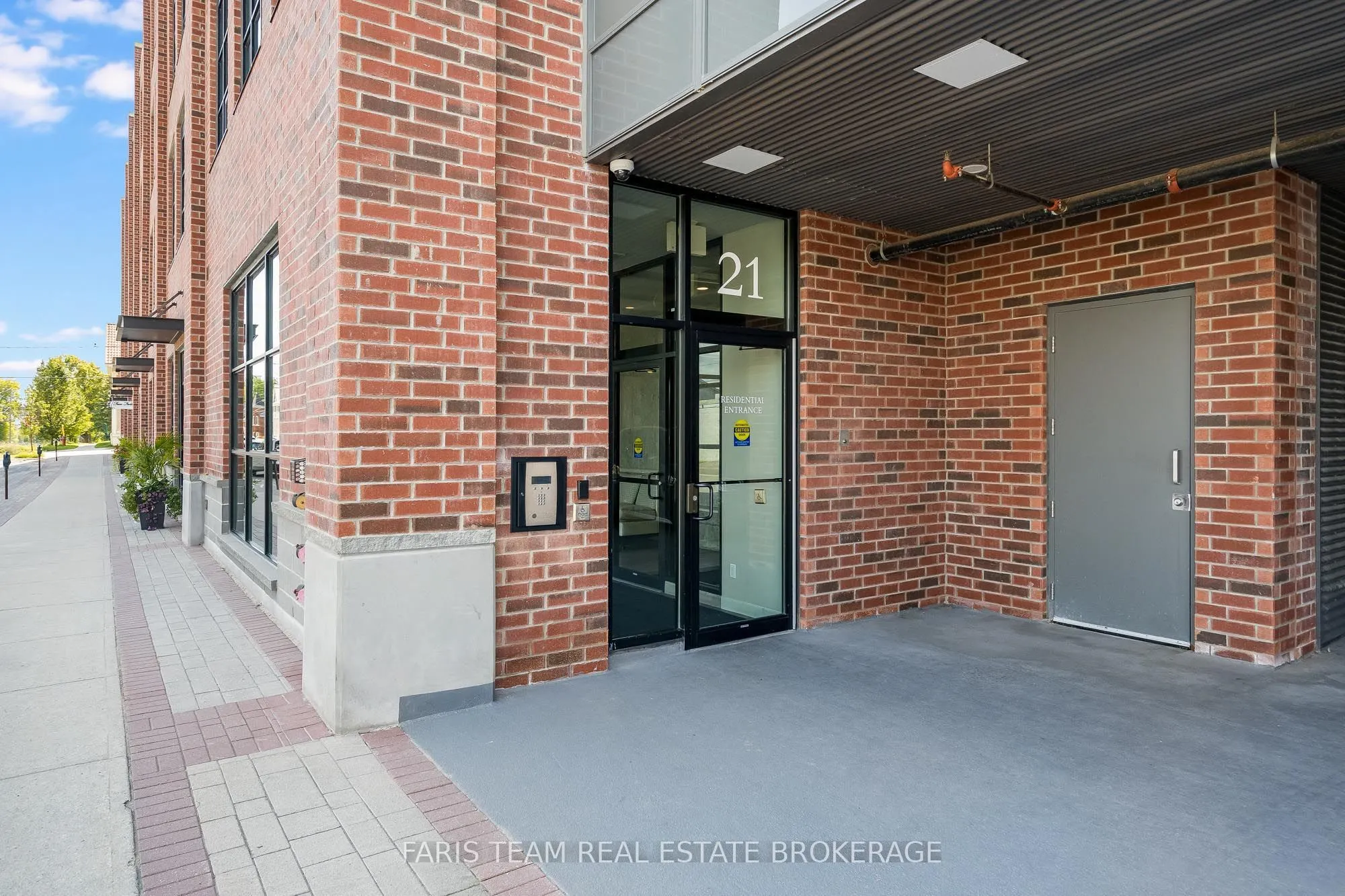 21 Matchedash Street S #502