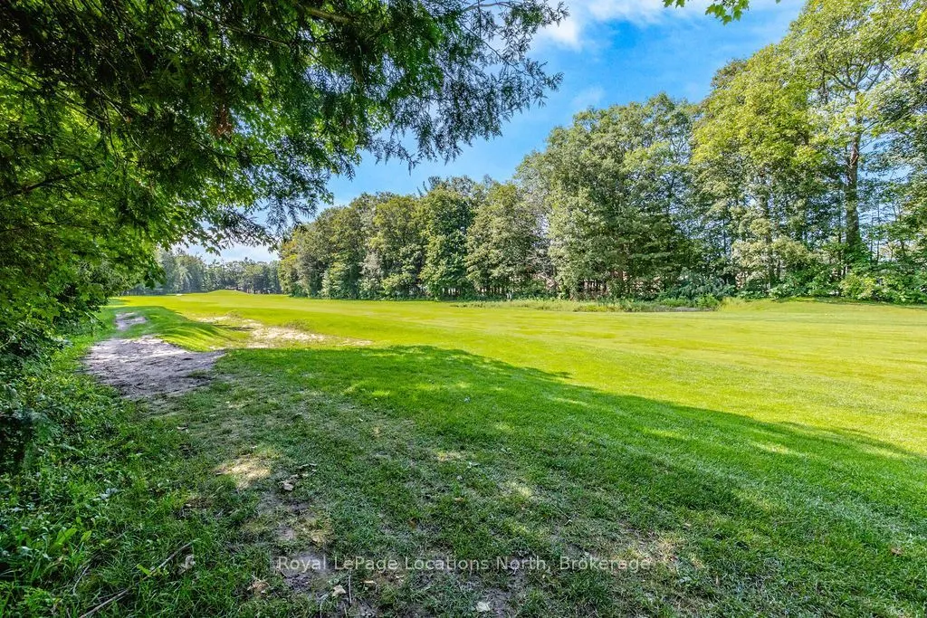 40 Fairway Crescent