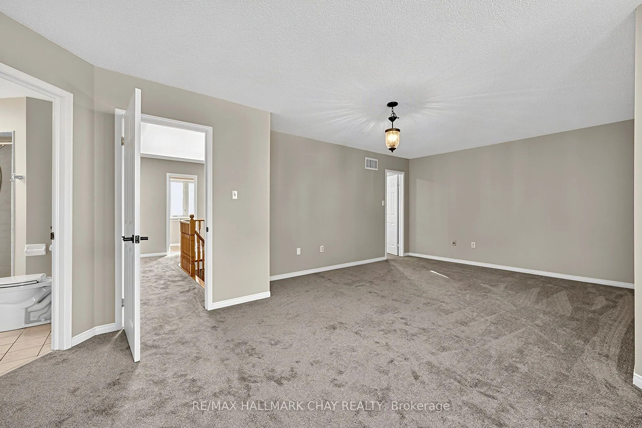 50 Loon Avenue