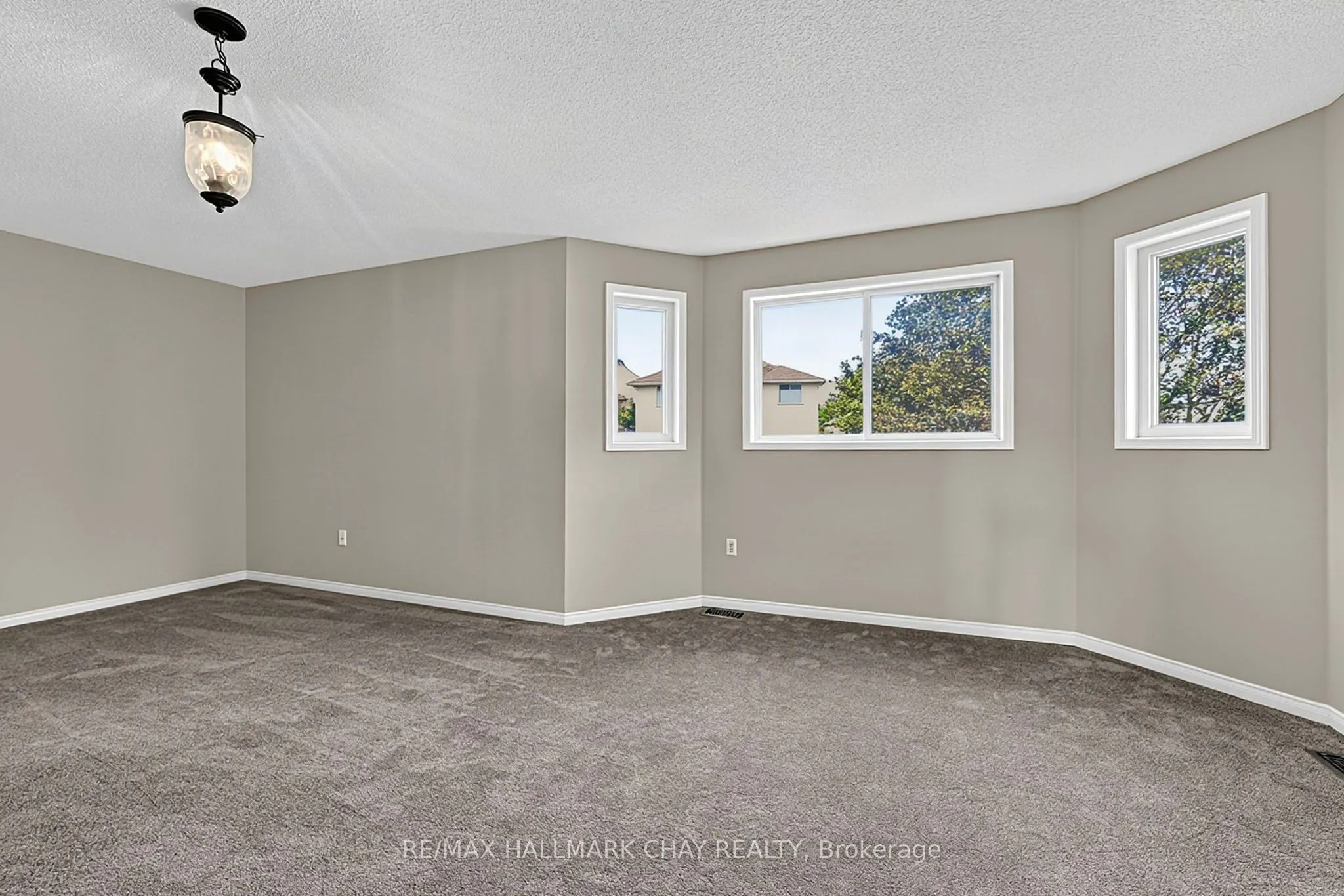 50 Loon Avenue