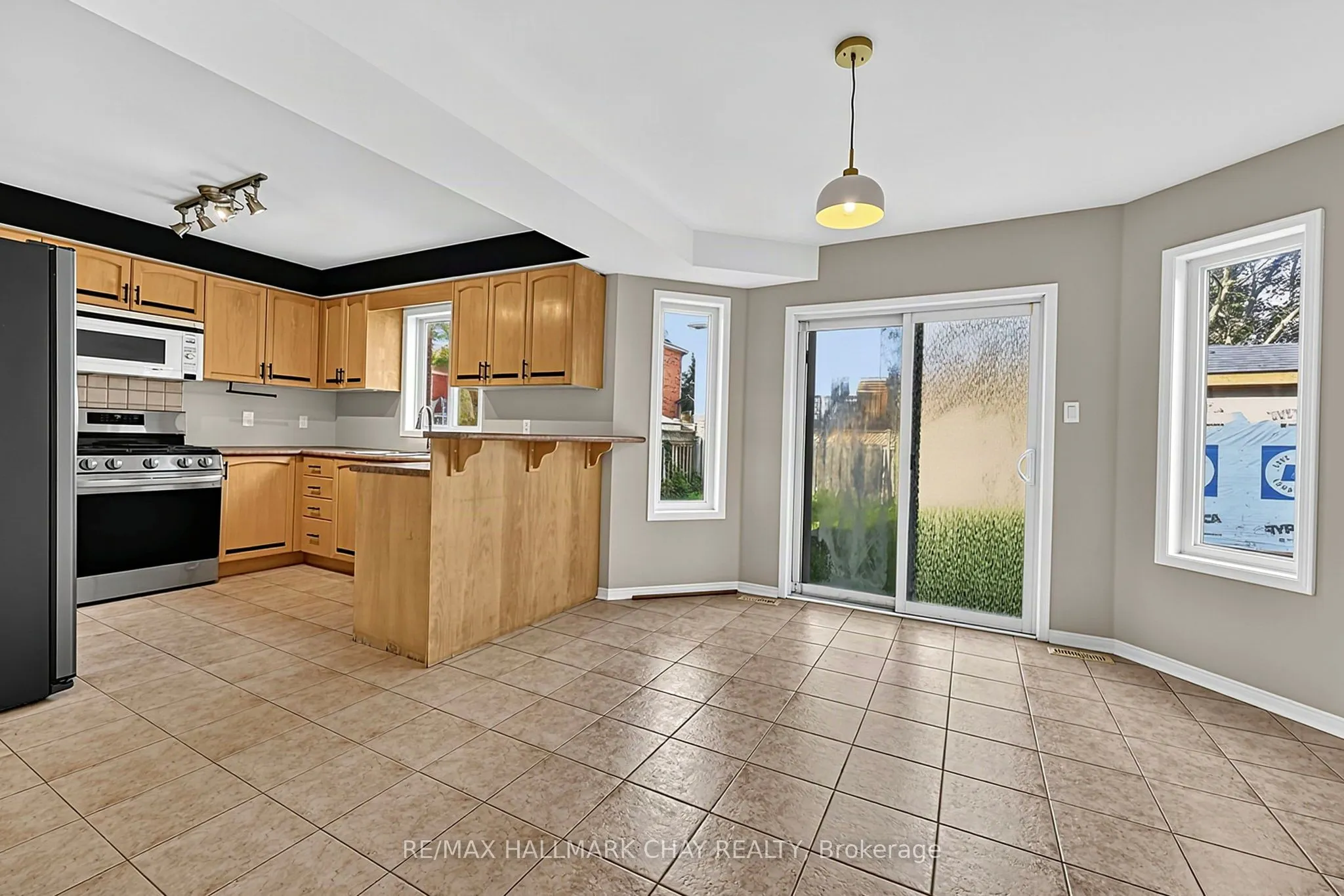 50 Loon Avenue