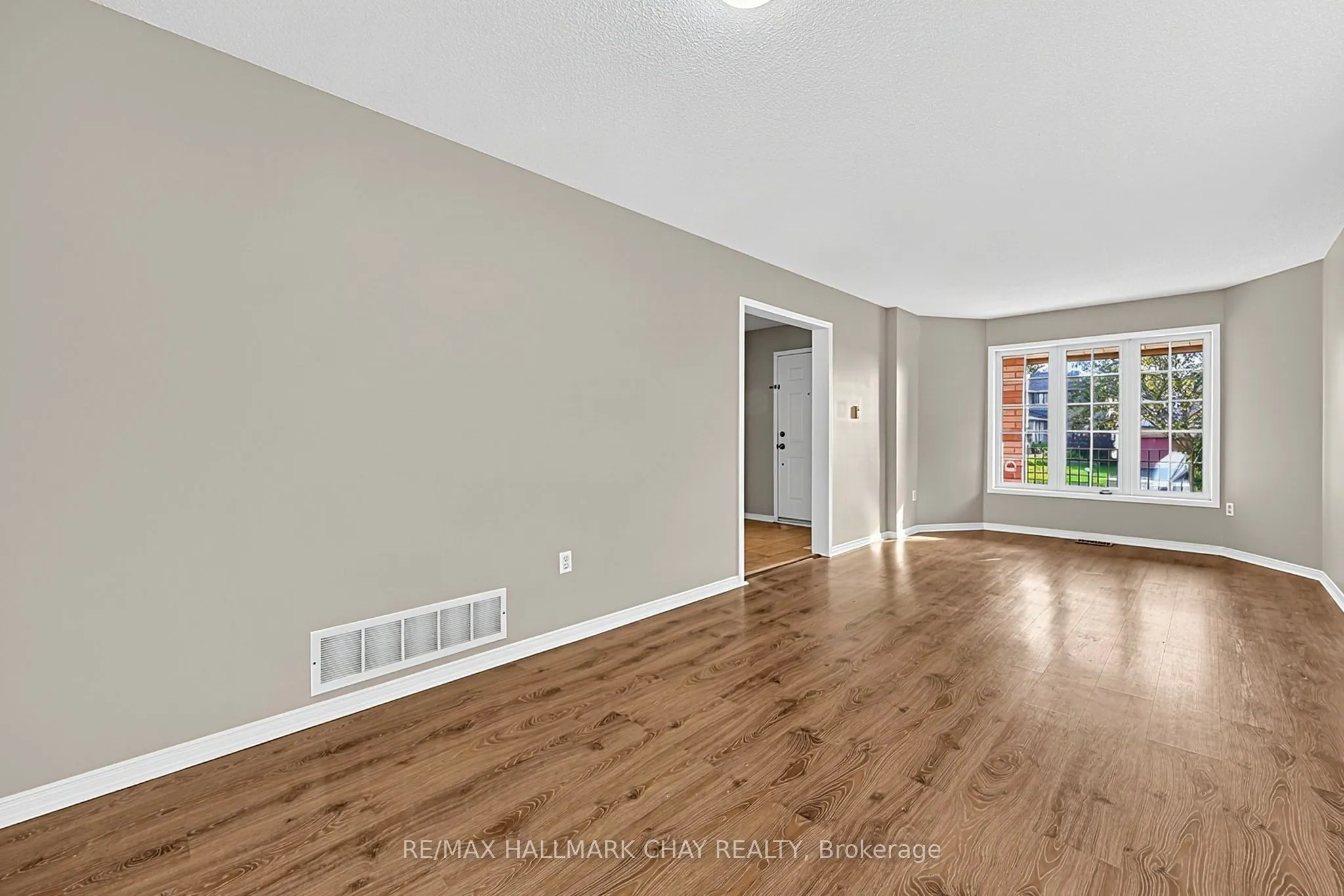 50 Loon Avenue