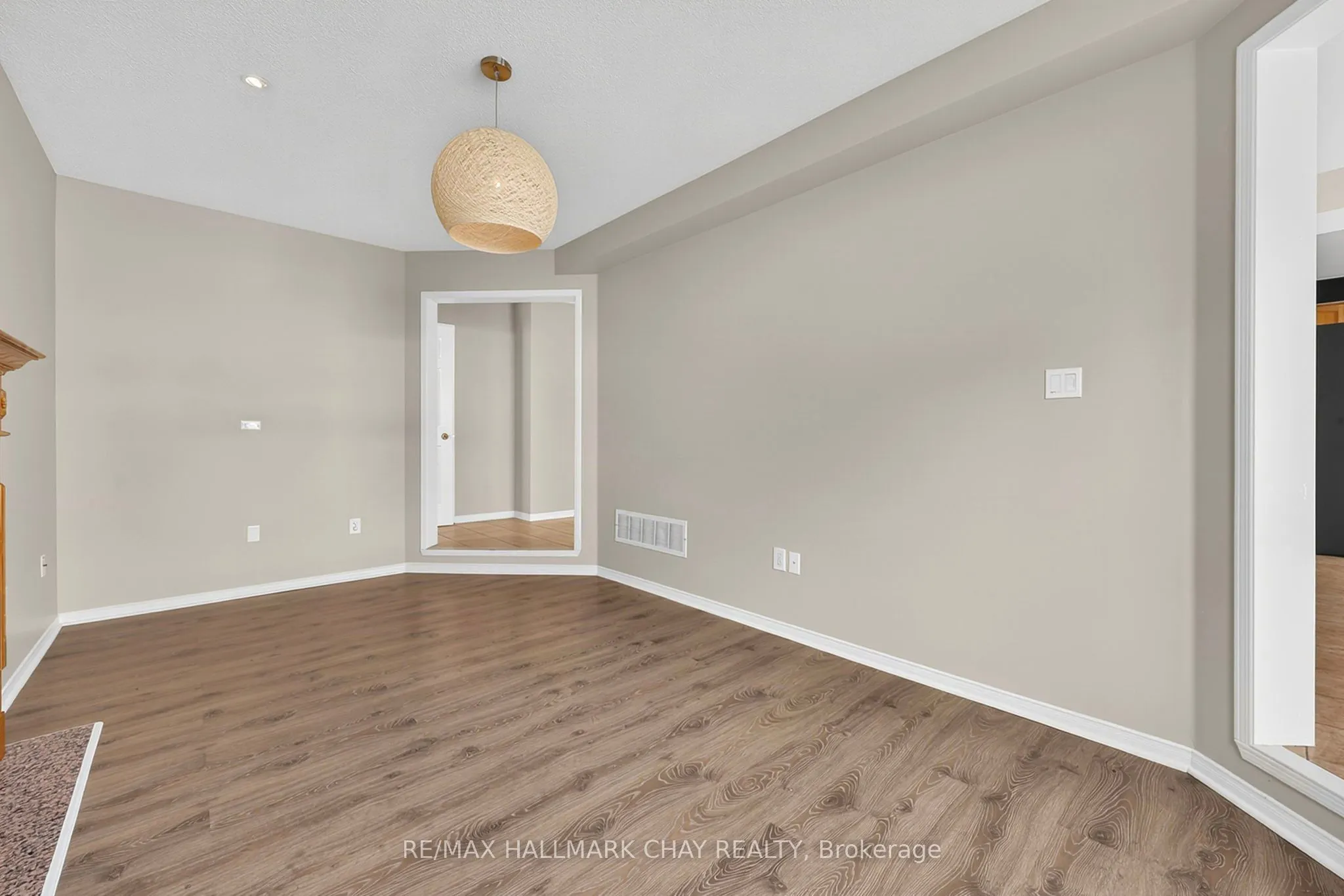 50 Loon Avenue