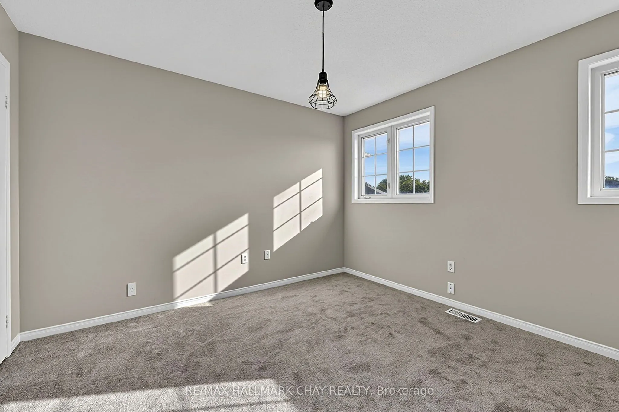 50 Loon Avenue