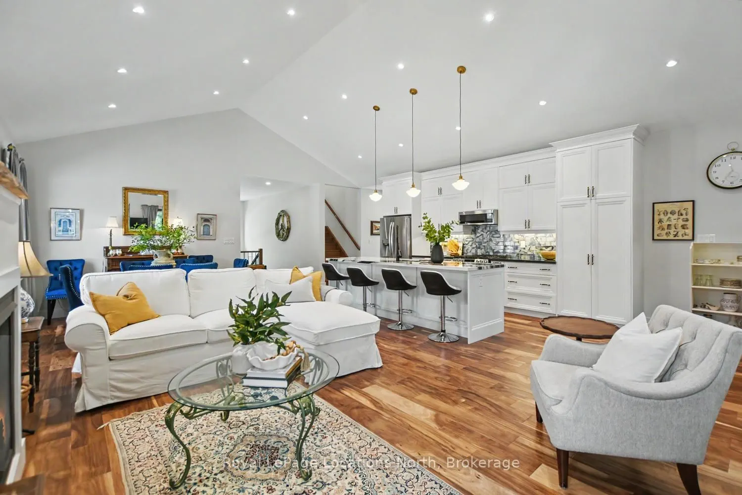 64 49th Street N