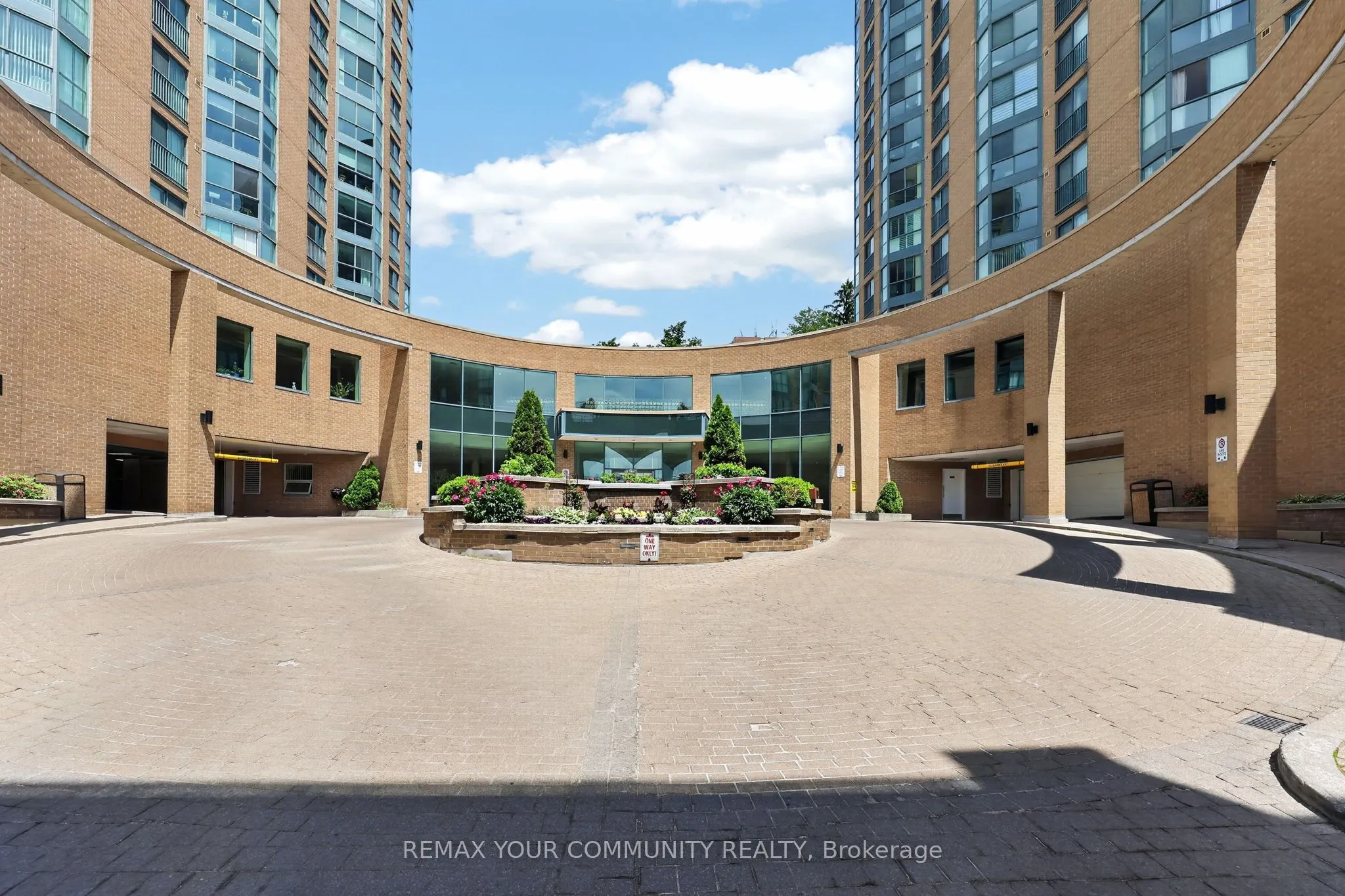 140 Dunlop Street E #1409