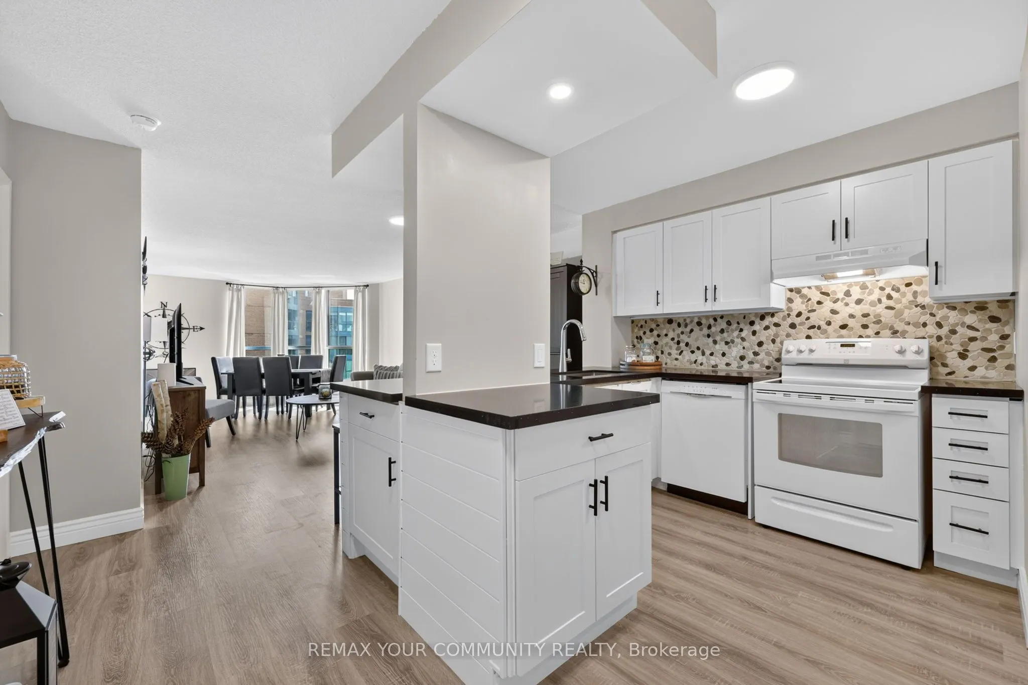 140 Dunlop Street E #1409