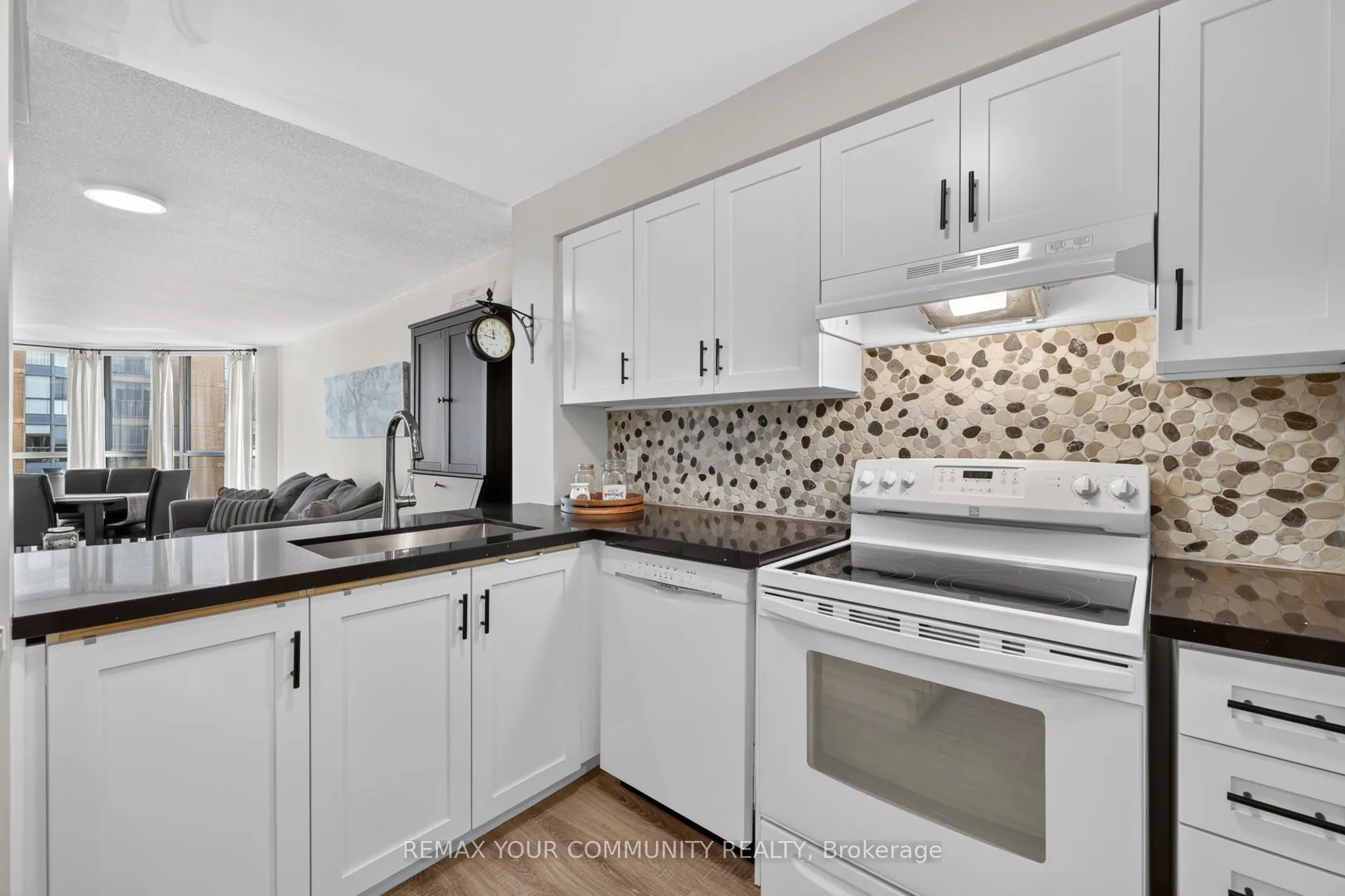 140 Dunlop Street E #1409