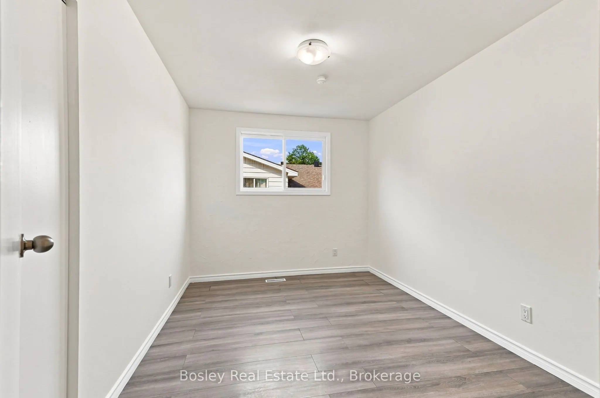 4 Griffin Road