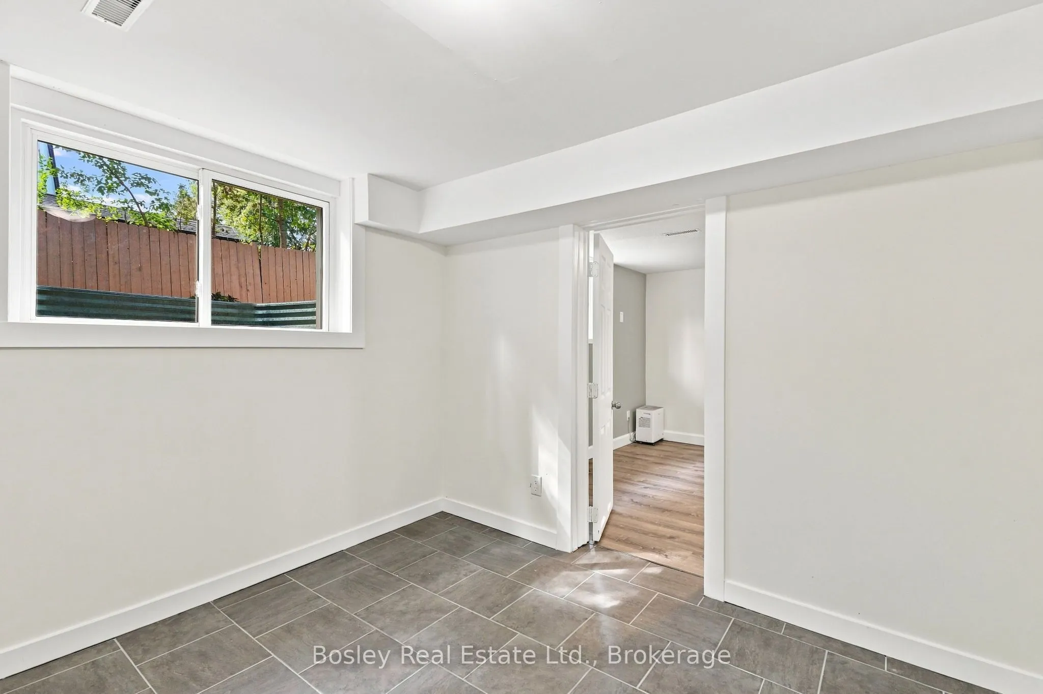 4 Griffin Road
