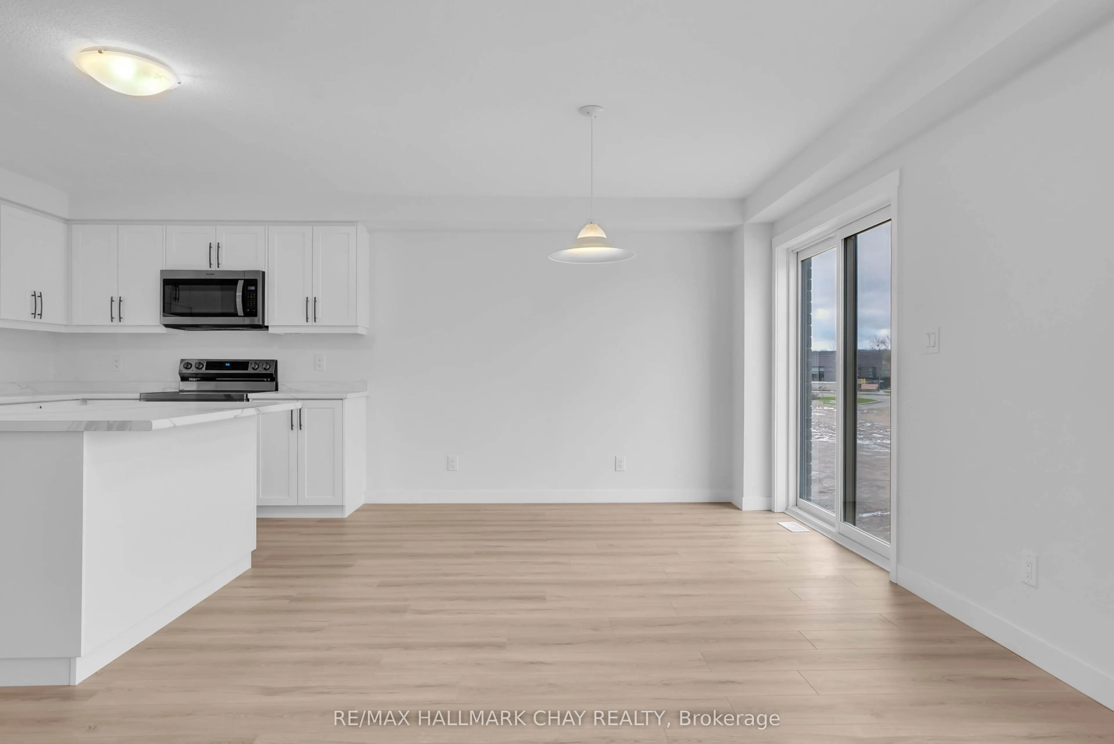 23 Strath Crescent