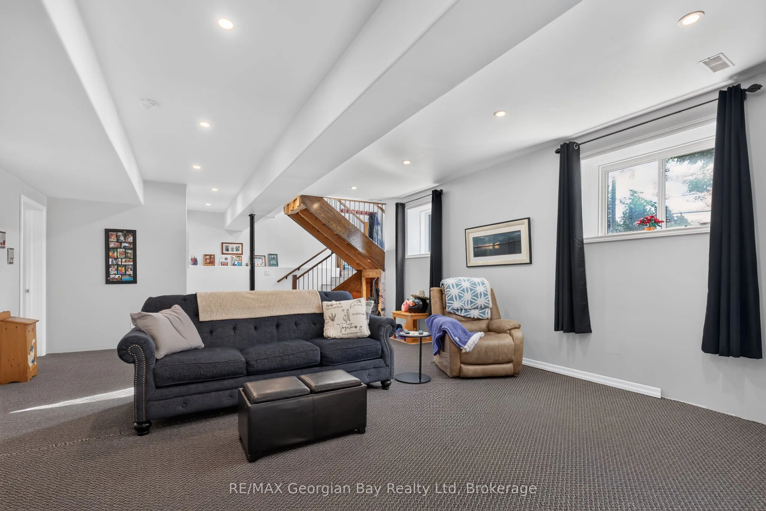 898 Yonge Street