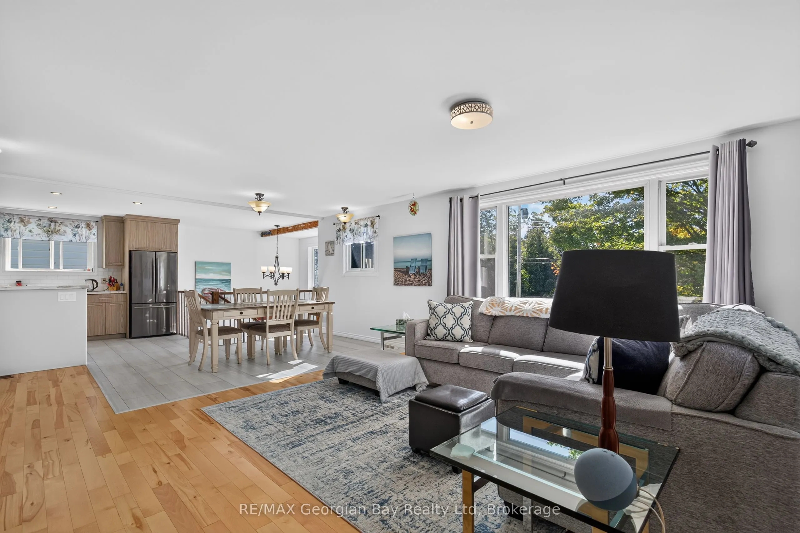 898 Yonge Street
