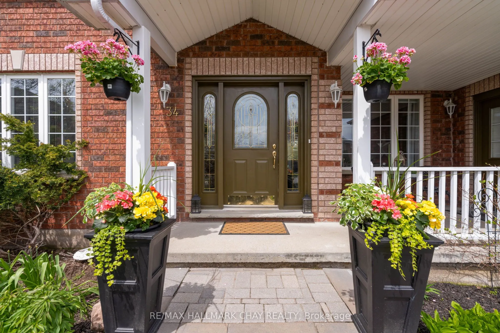 34 Crompton Drive