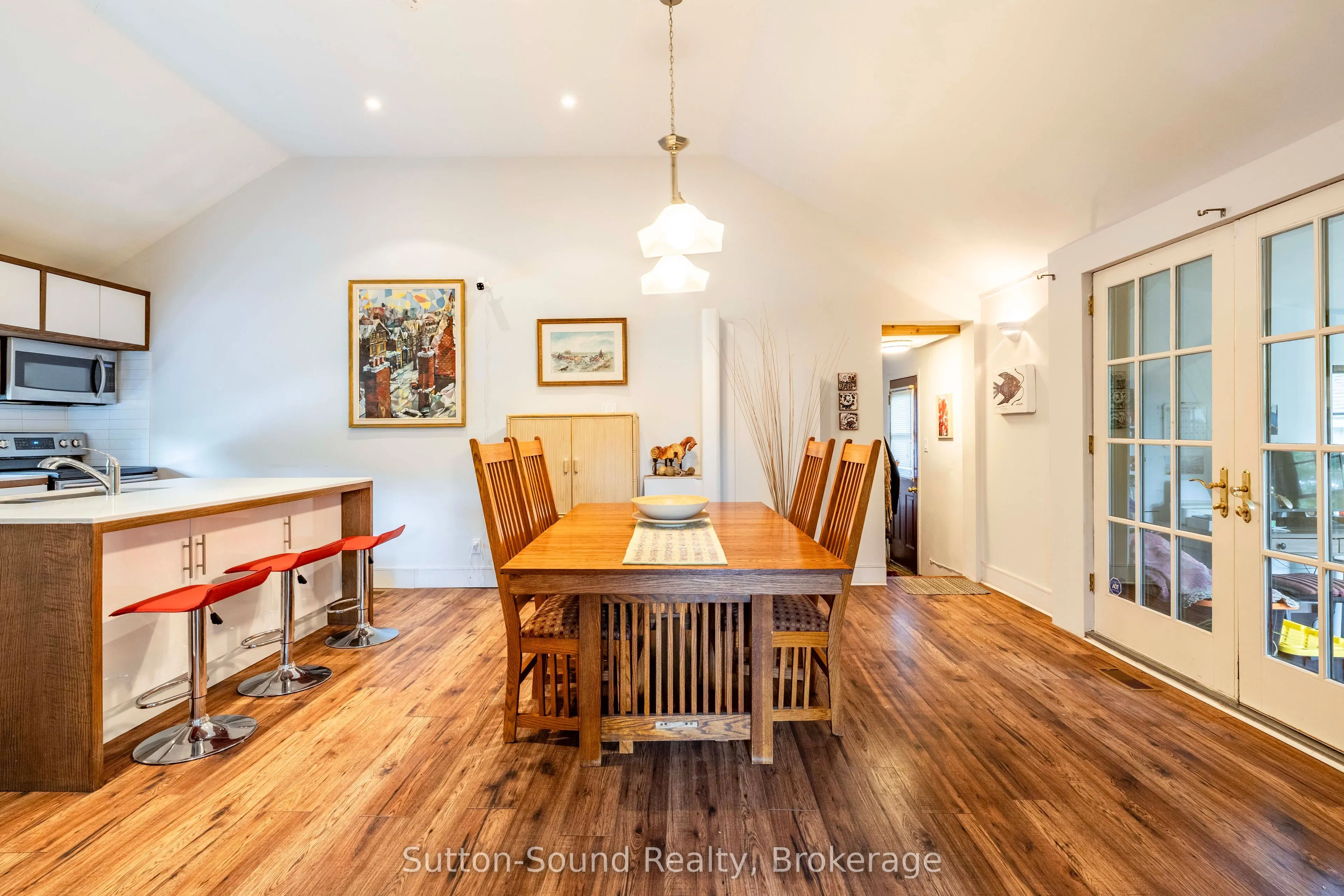 307 Fourth Street W