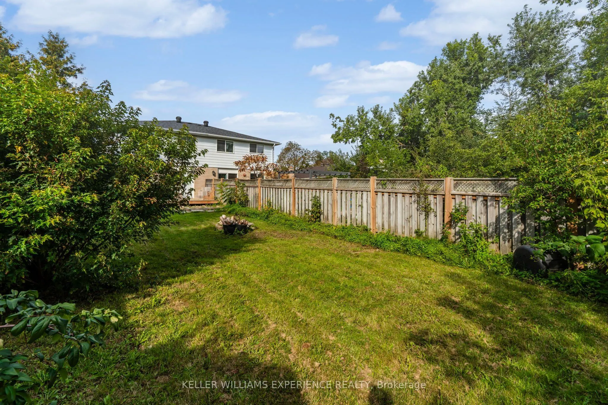 21 B College Crescent