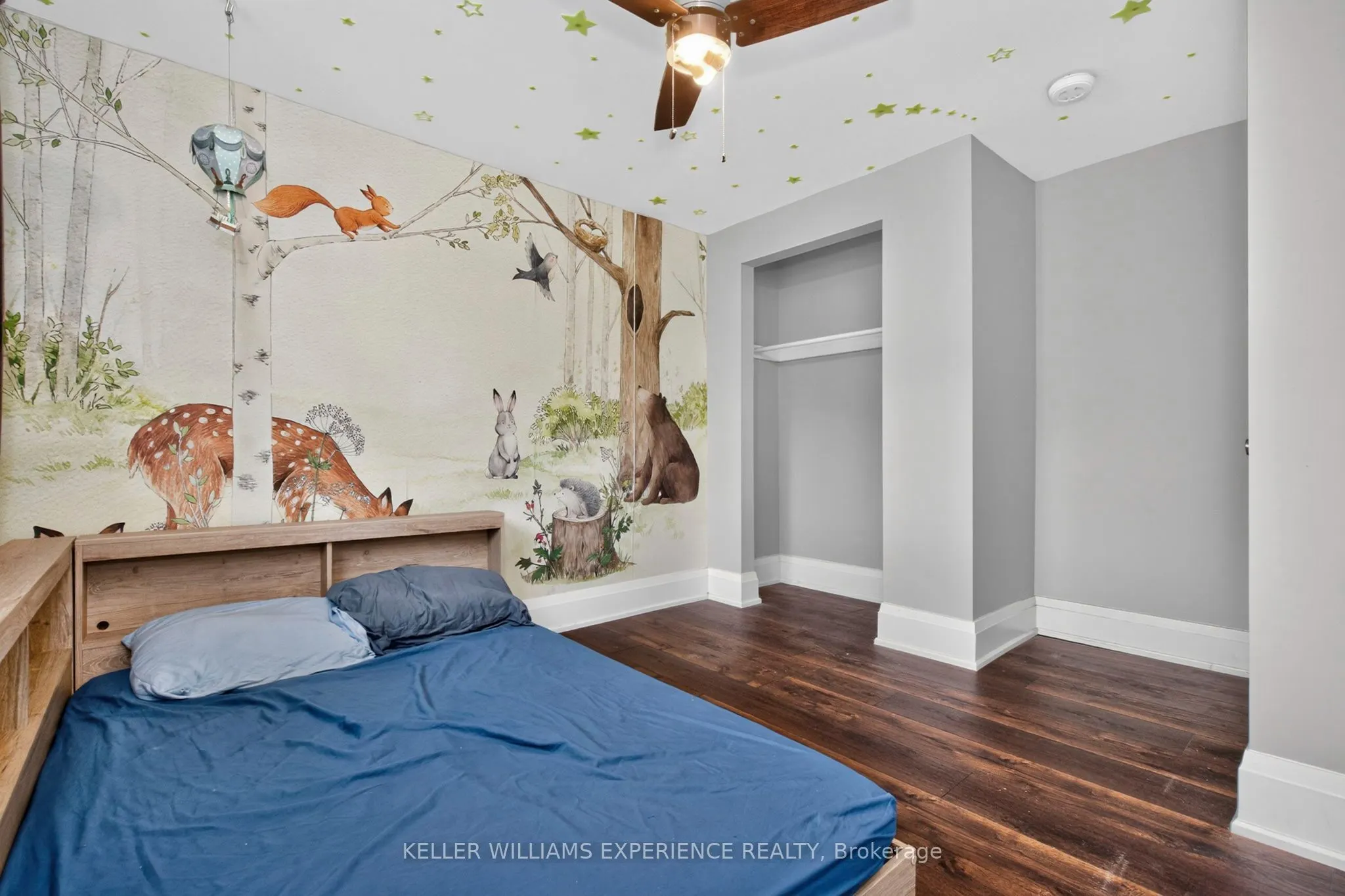 21 B College Crescent