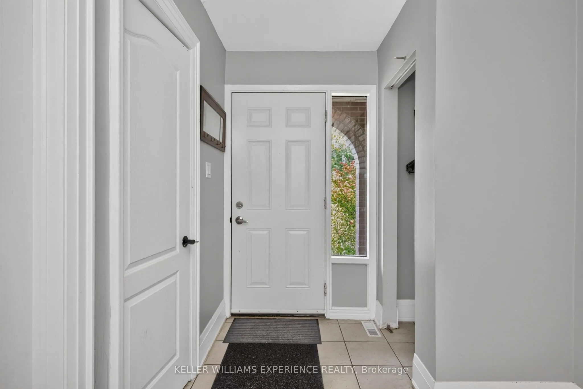 21 B College Crescent