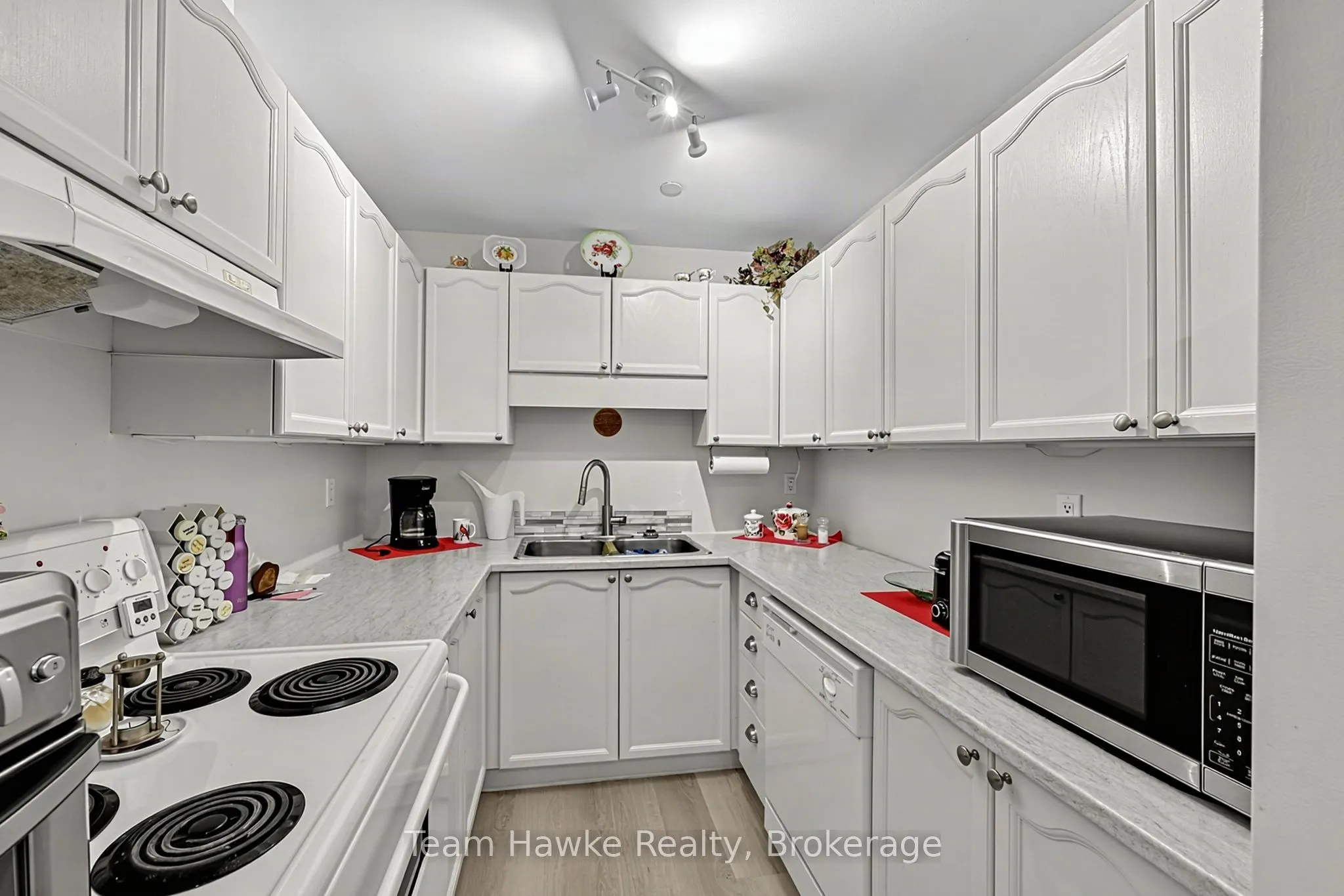4 Beck Boulevard #306