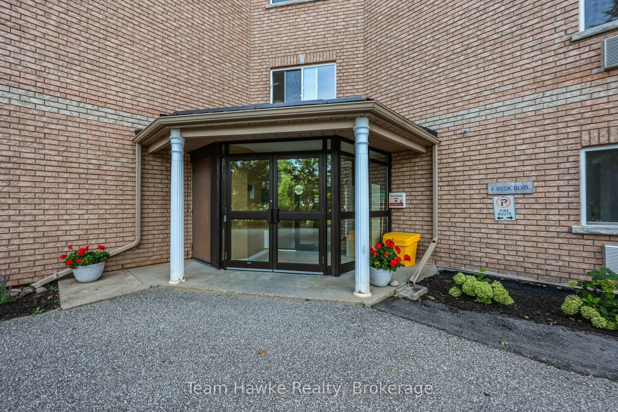 4 Beck Boulevard #306
