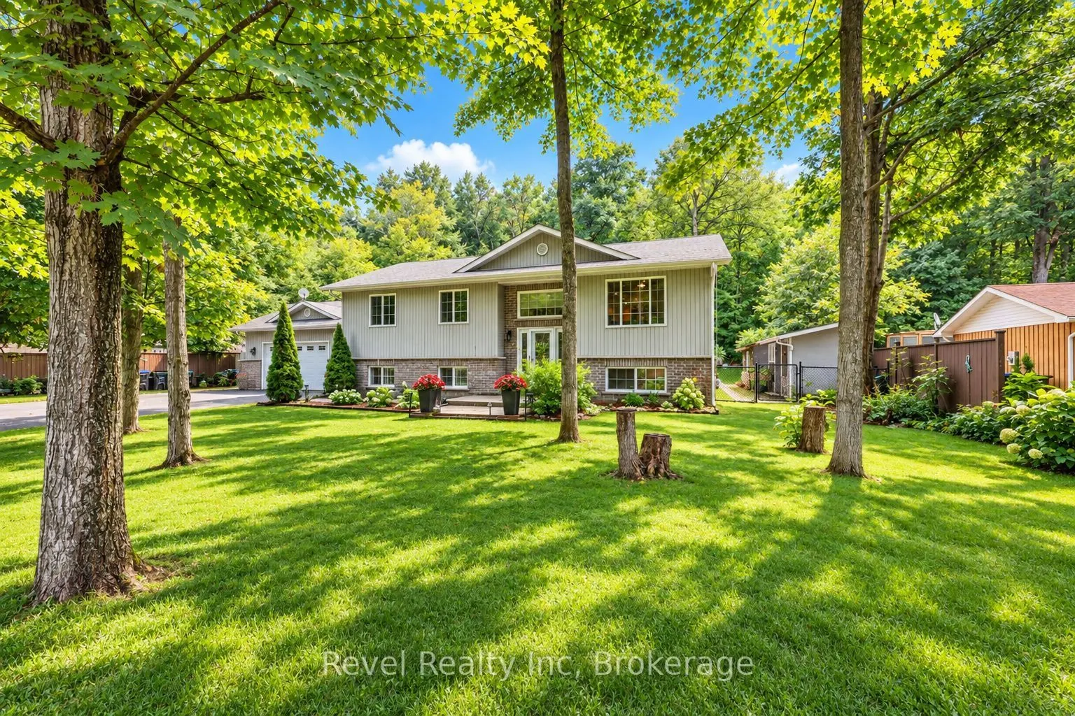 117 Desroches Trail