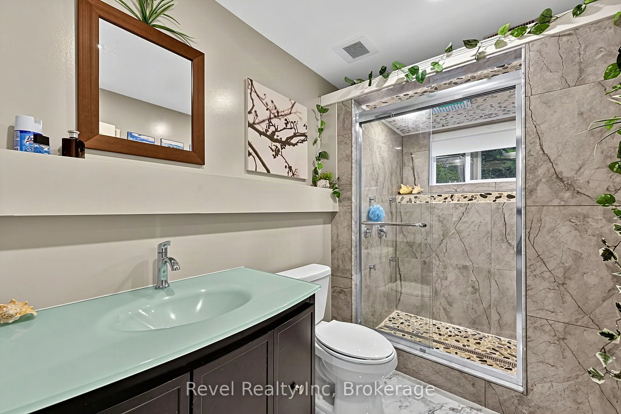 117 Desroches Trail