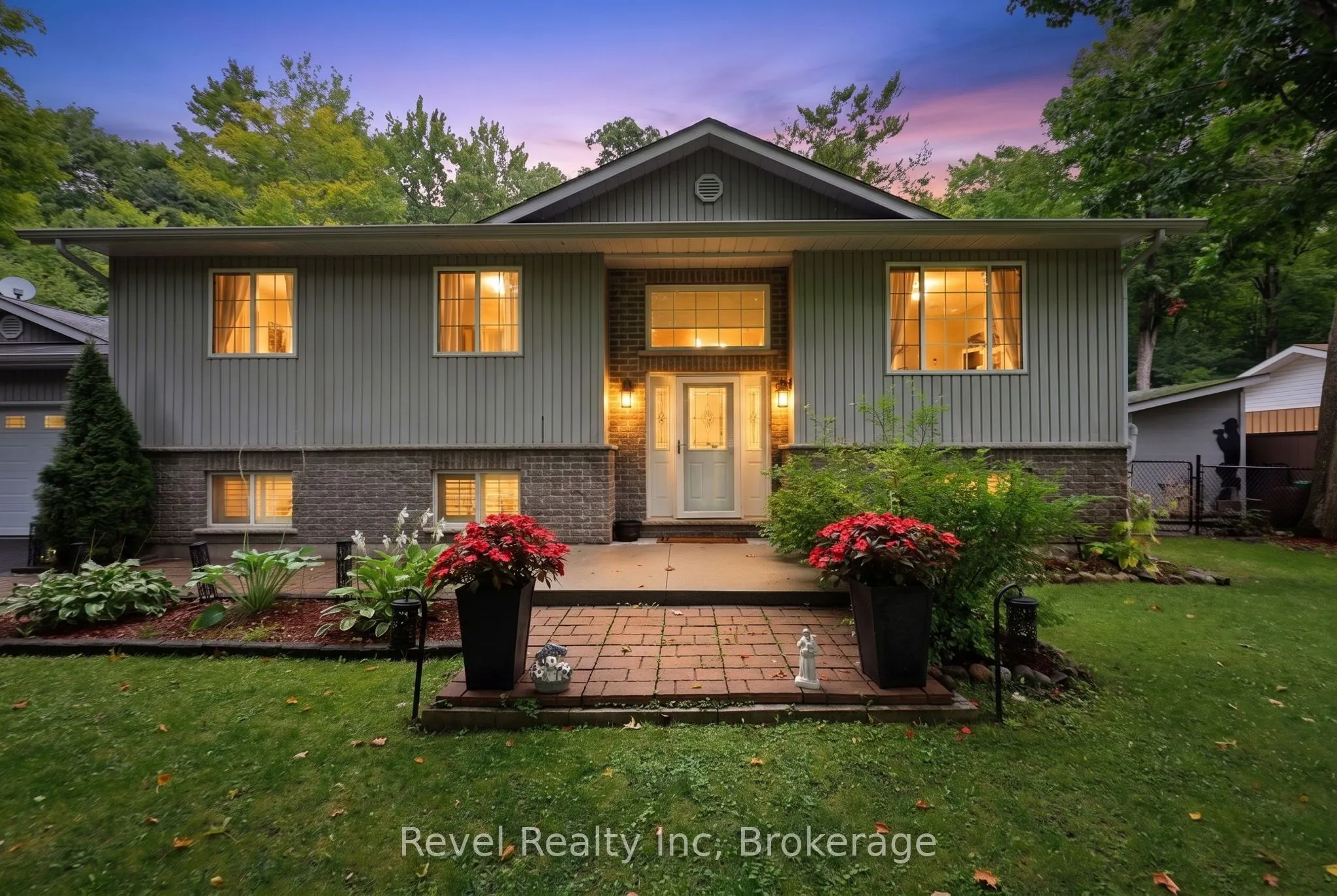 117 Desroches Trail