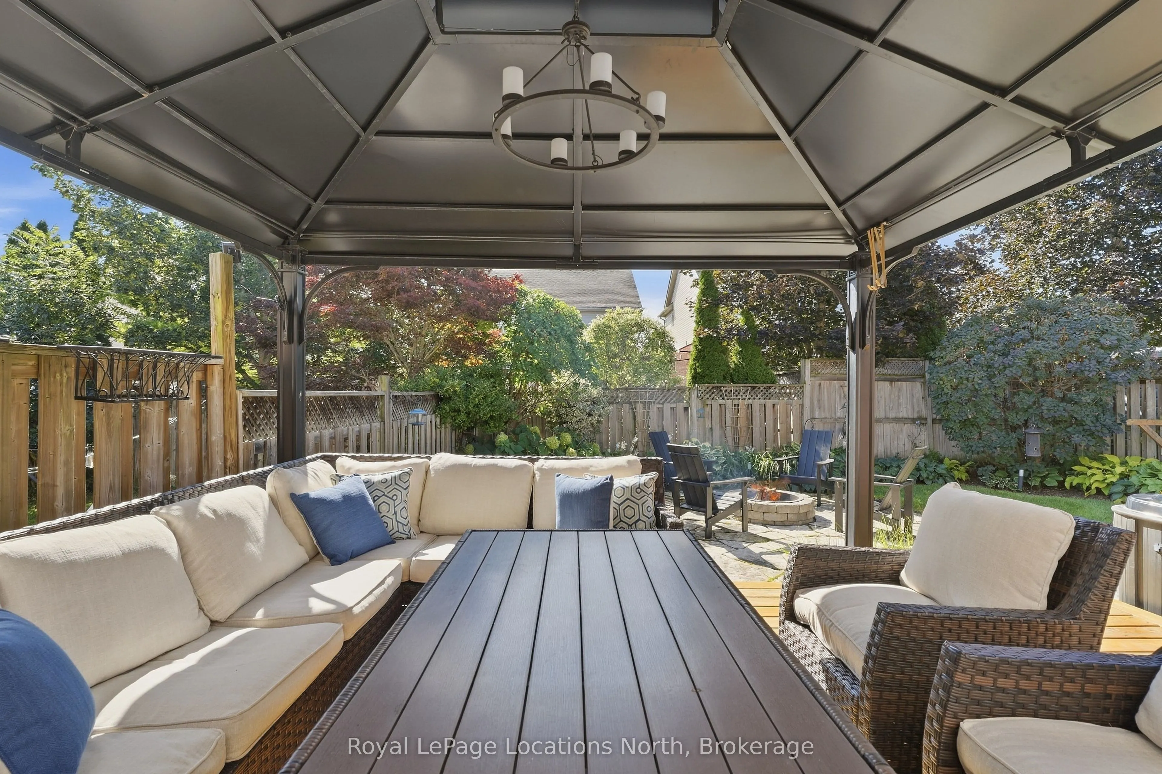 20 Highlands Crescent