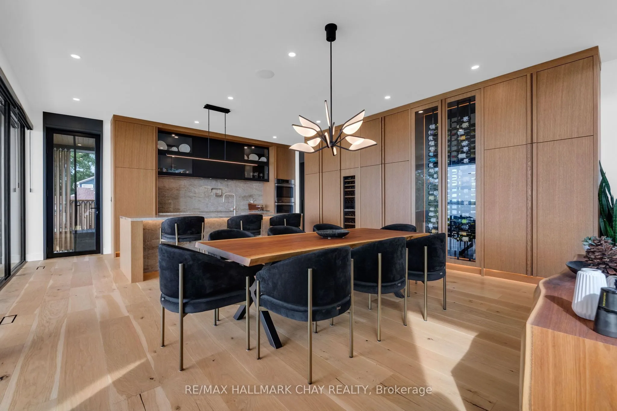 6376 Rama Road W