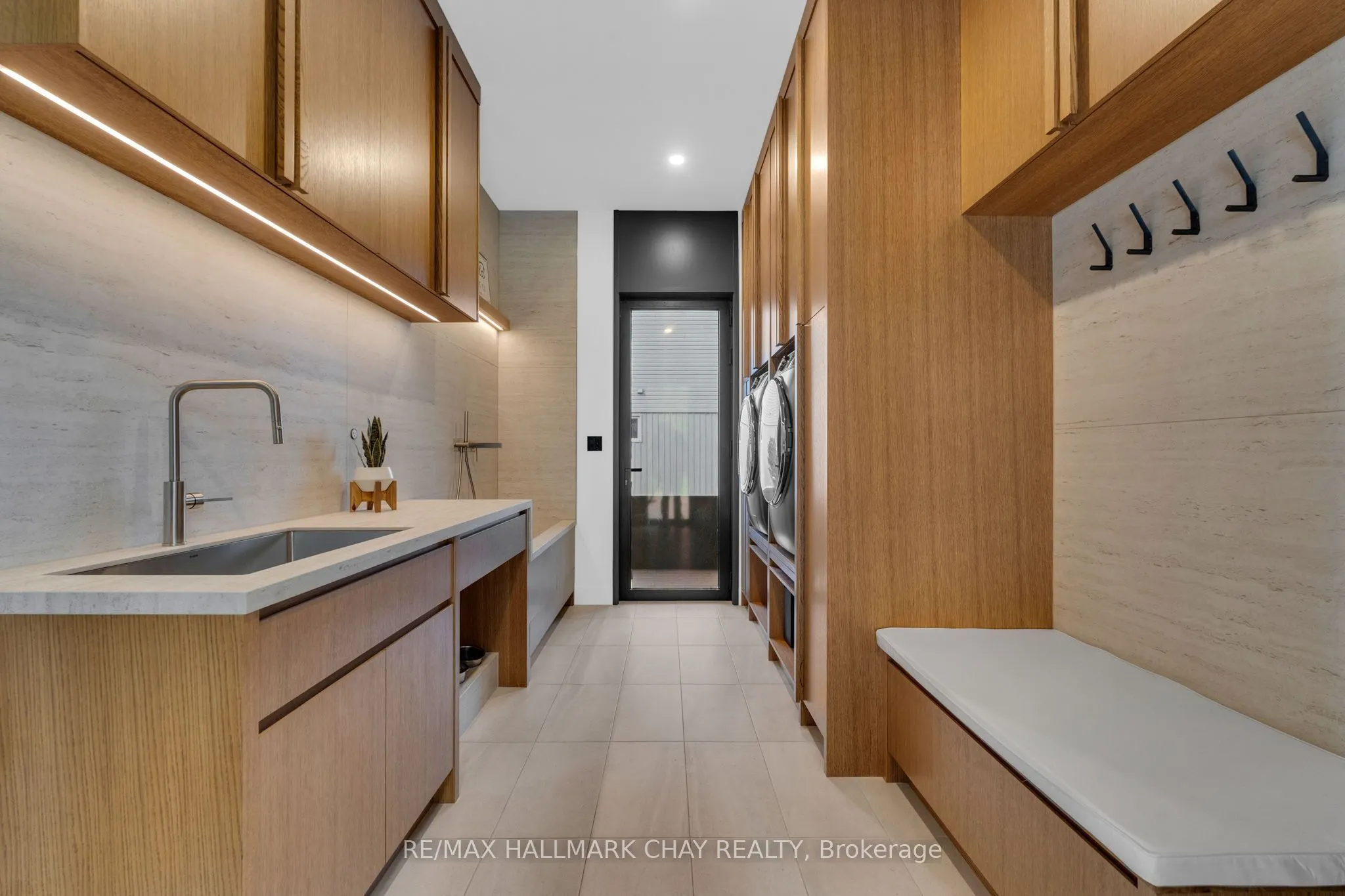 6376 Rama Road W