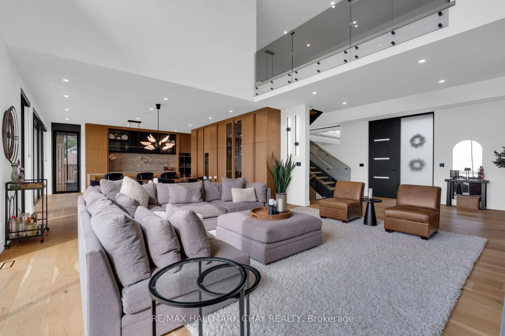 6376 Rama Road W