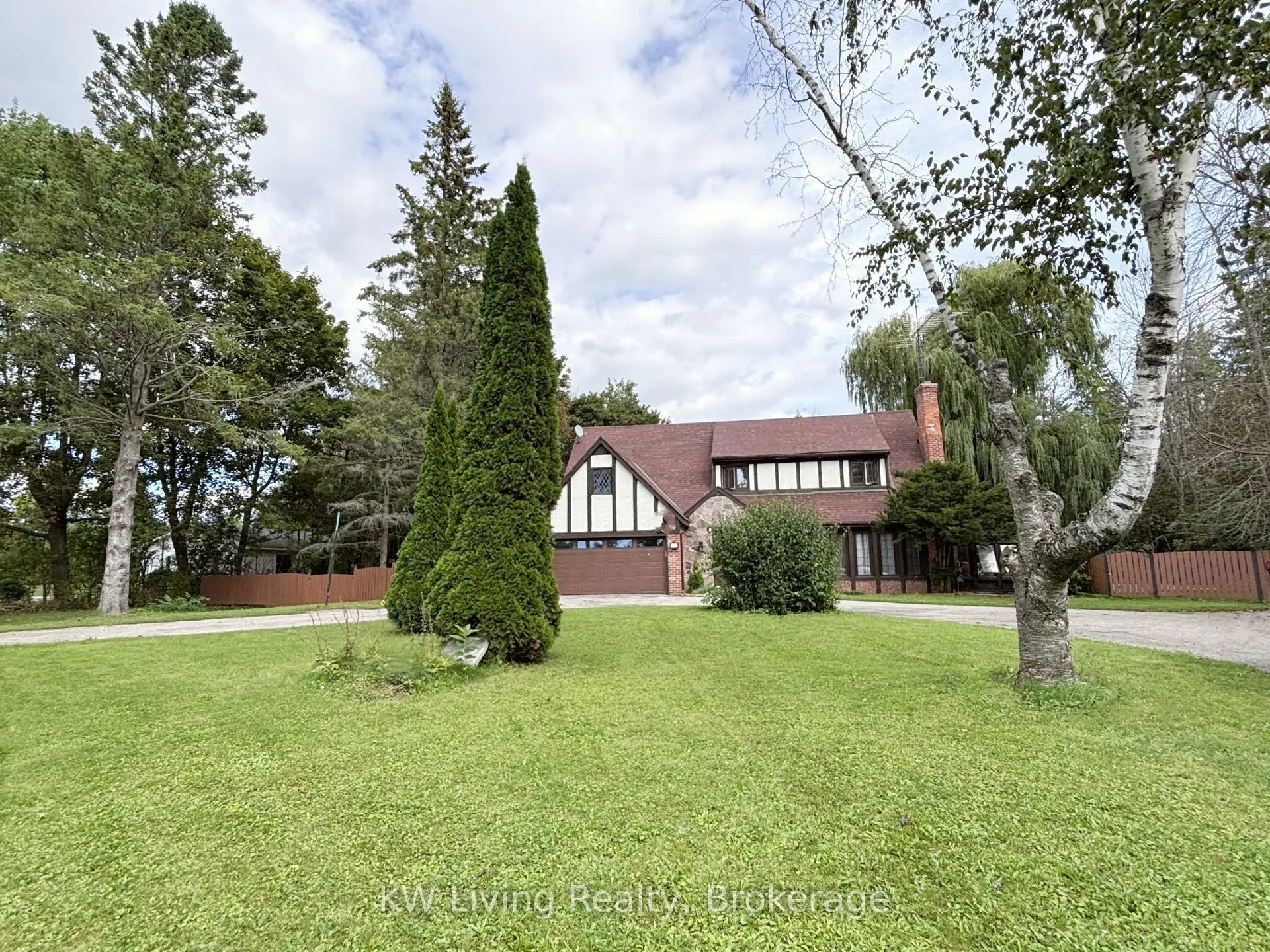 5511 Fawn Bay Road
