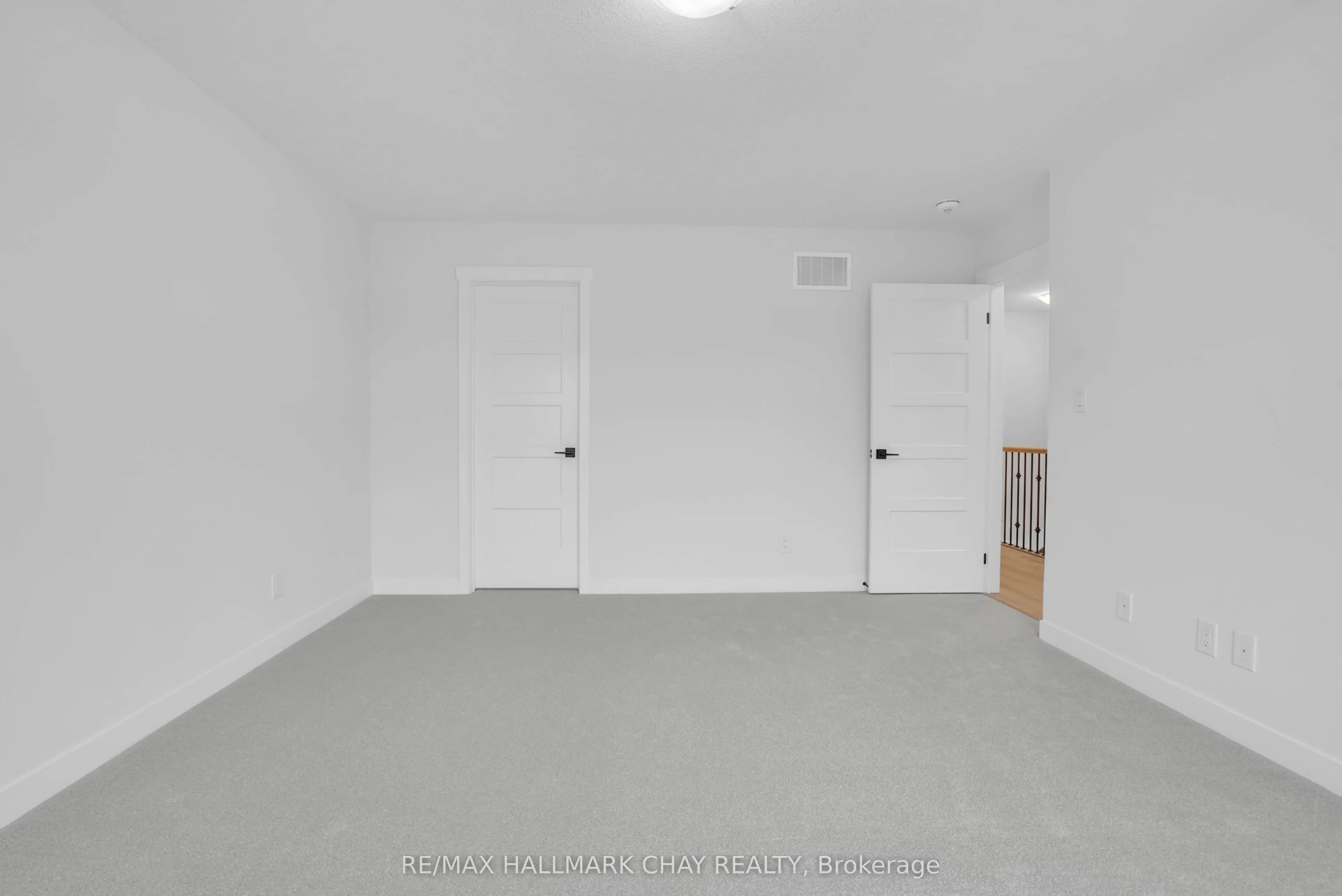 38 Strath Crescent