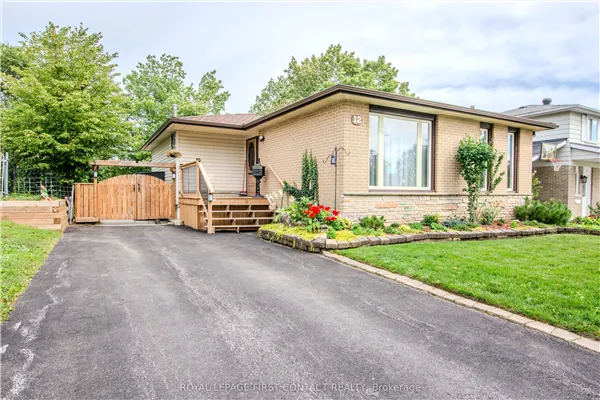 12 Daphne Crescent