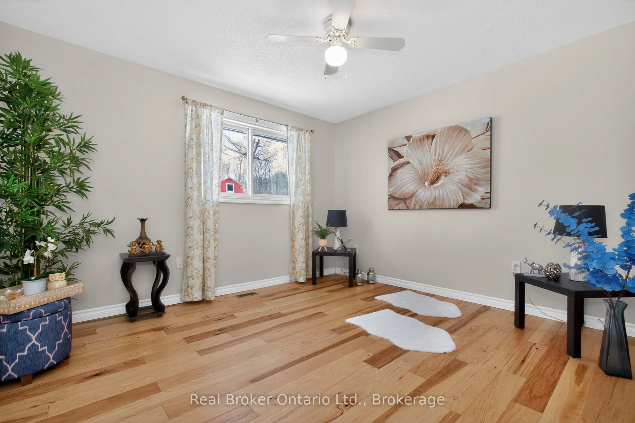 16 Mundy Avenue