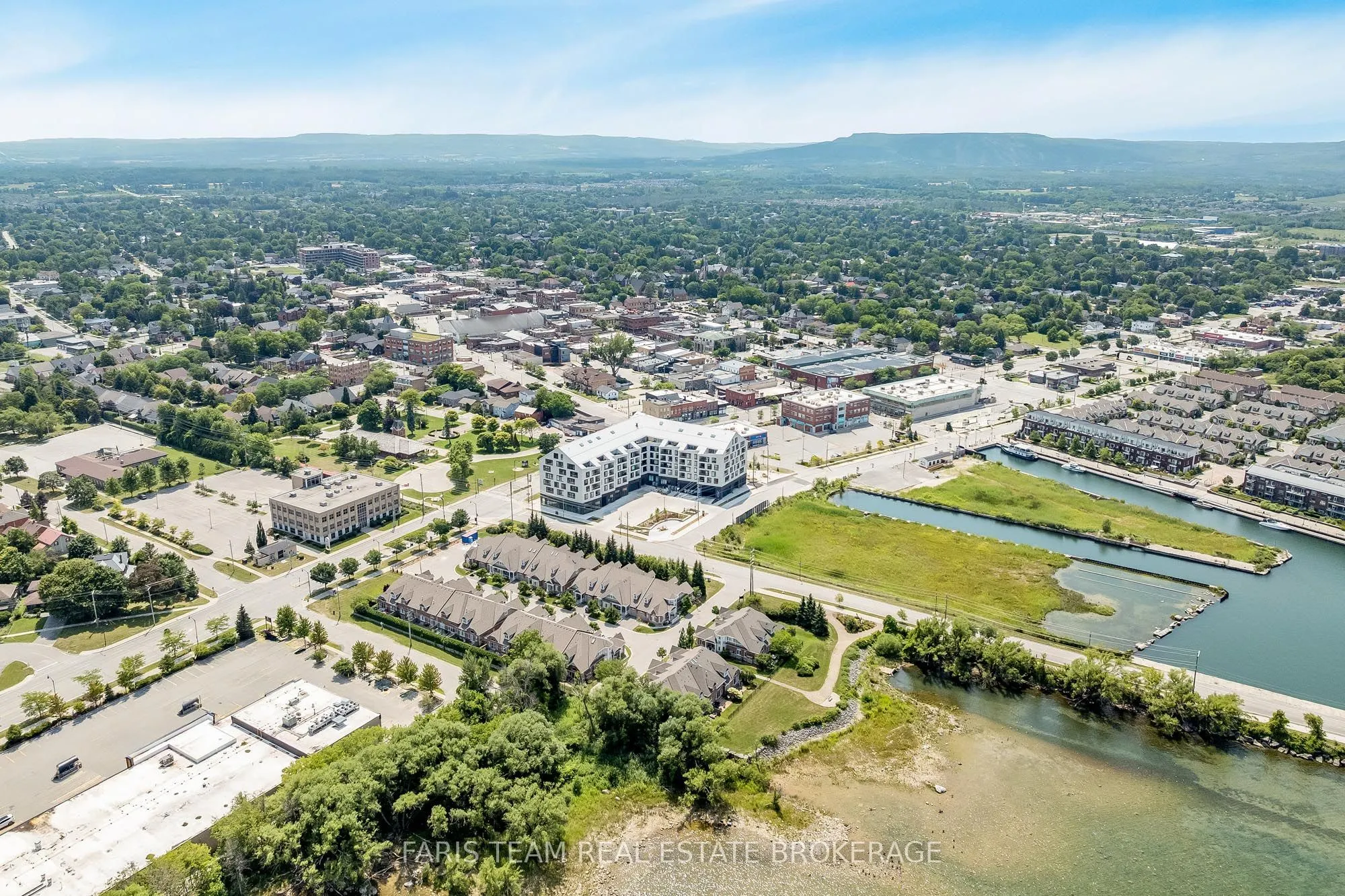 31 Huron Street #611