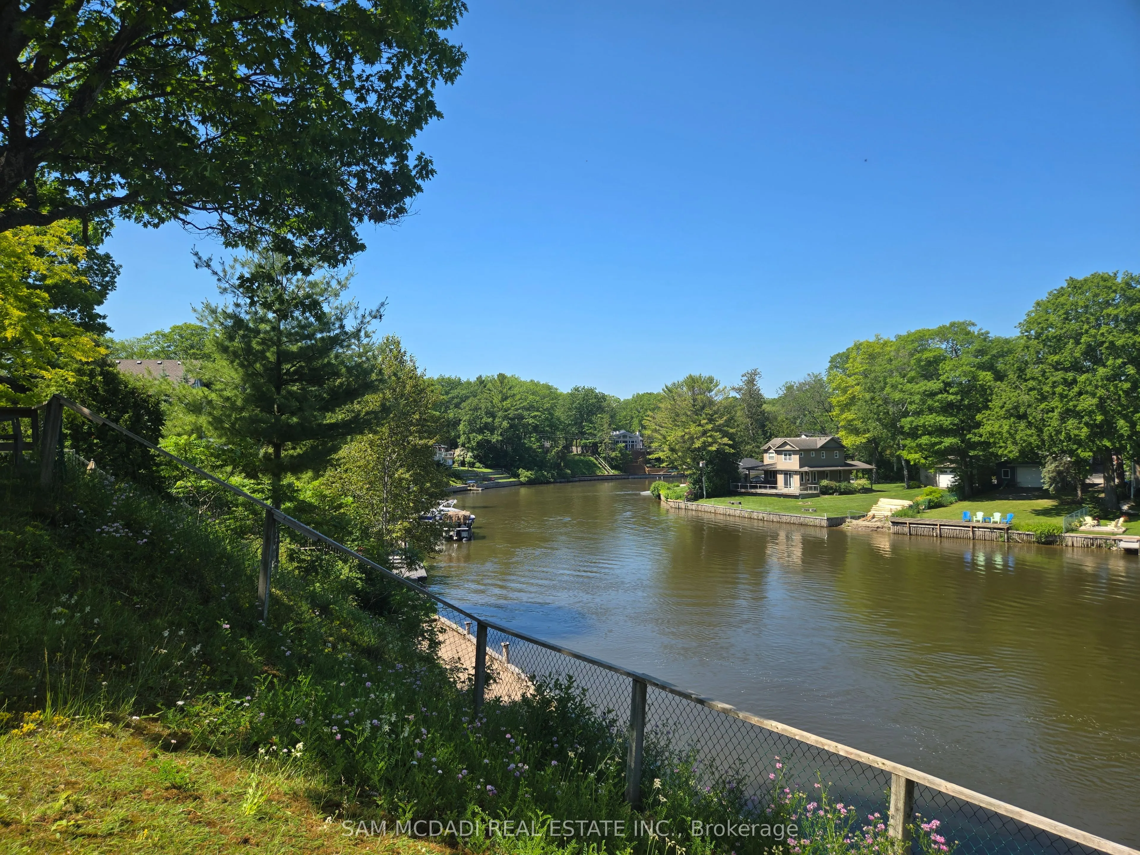 490 Oxbow Park Drive
