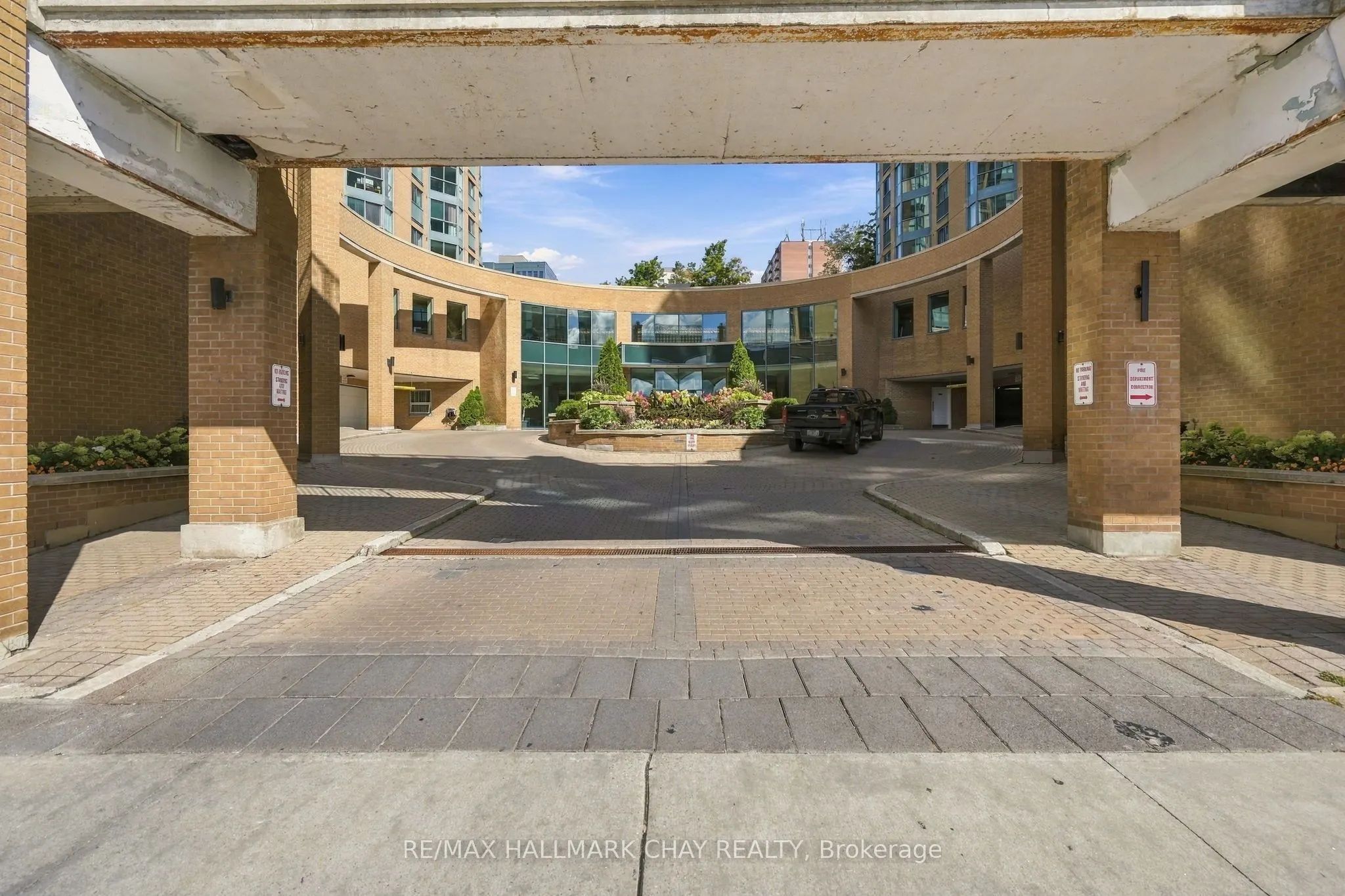 150 Dunlop Street E #710