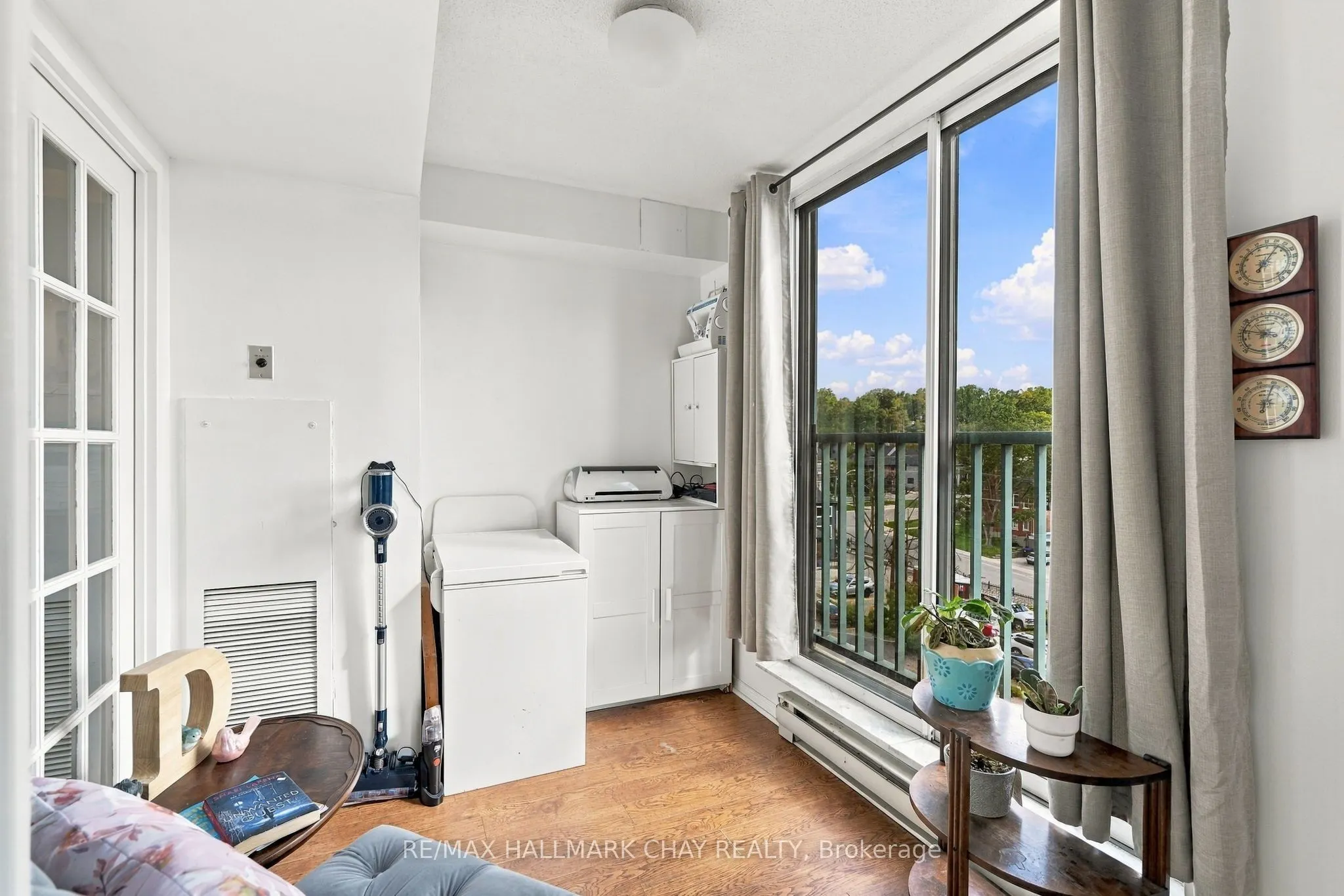150 Dunlop Street E #710