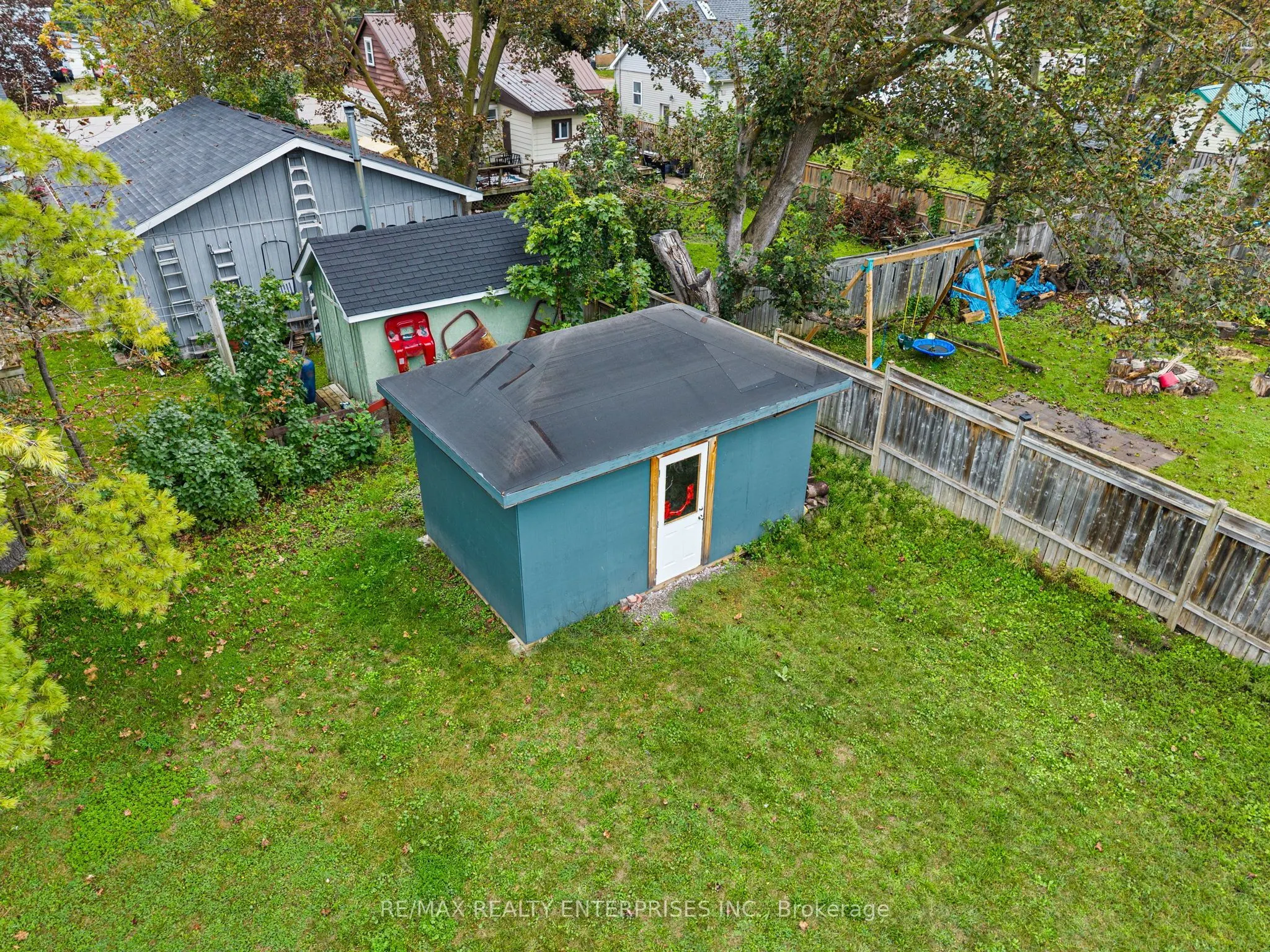 390 Mississaga Street W